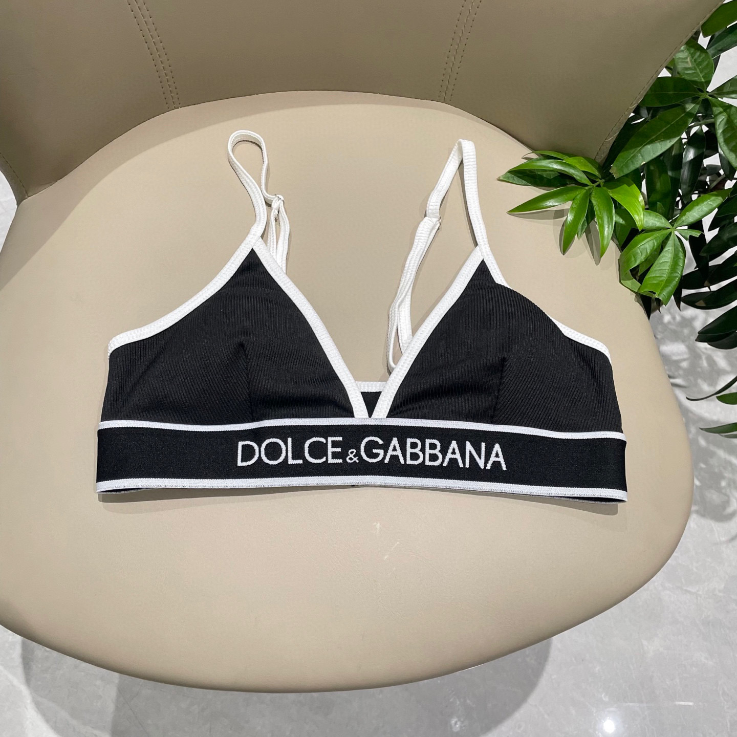  DG新款分体针织游泳衣😍🥰适合多种场景的游泳衣🏊‍♀️海边 游泳池 温泉 水上乐园 漂流都可以😌内搭也