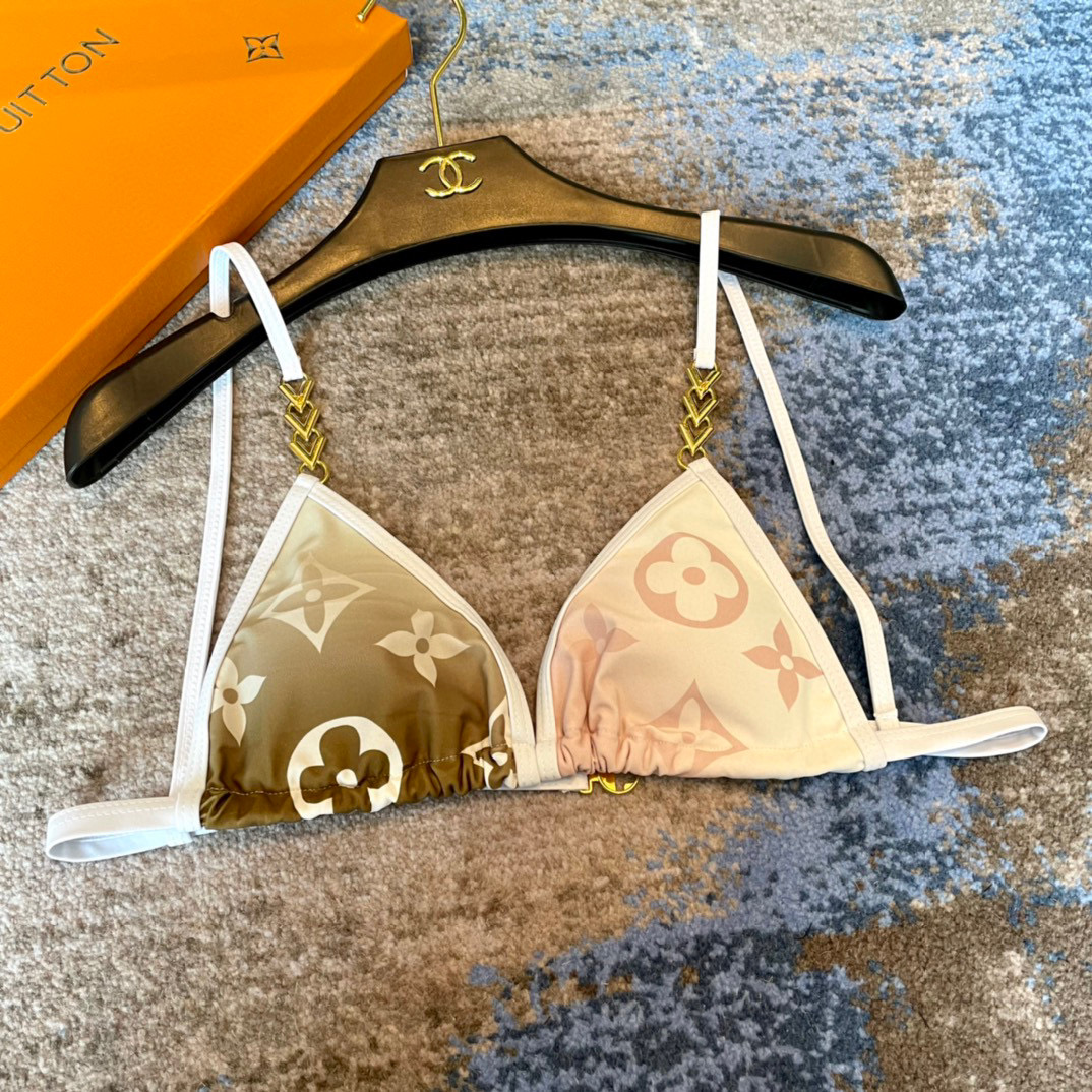  Lv 泳衣😍🥰适合多种场景的游泳衣🏊‍♀️海边 游泳池 温泉 水上乐园 漂流都可以😌内搭也完全可以 连