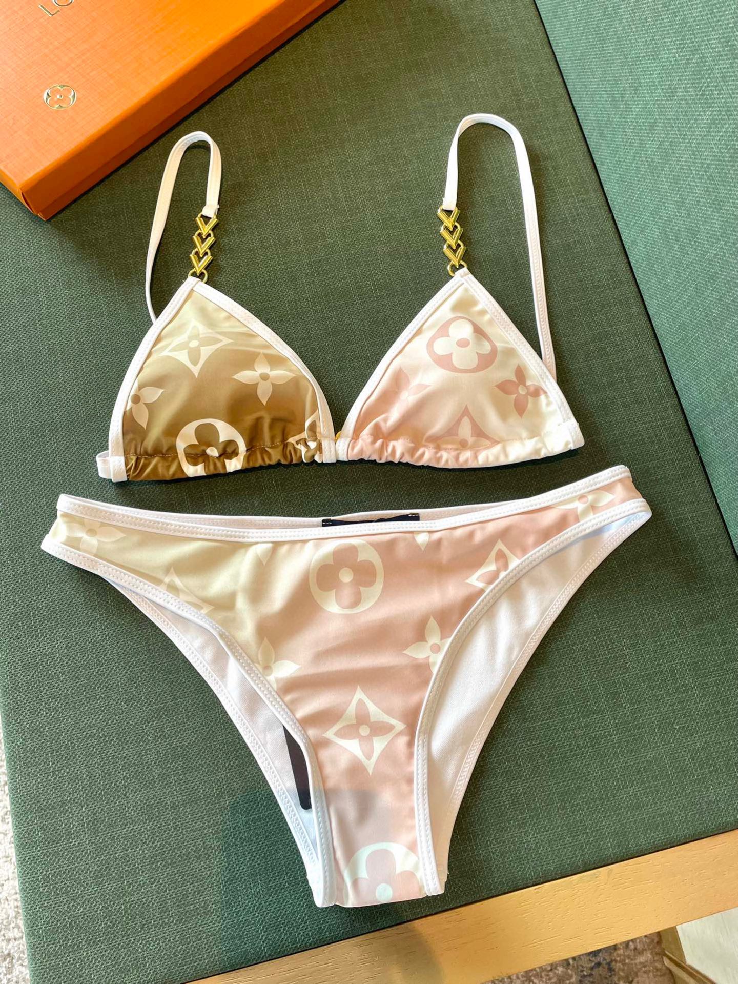  Lv 泳衣😍🥰适合多种场景的游泳衣🏊‍♀️海边 游泳池 温泉 水上乐园 漂流都可以😌内搭也完全可以 连