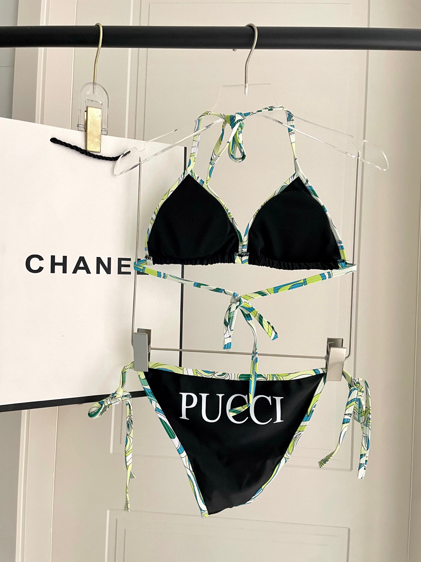  Puccl
专柜新款分体比基尼 😍🥰适合多种场景的游泳衣🏊‍♀️海边 游泳池 温泉 水上乐园 漂流都可