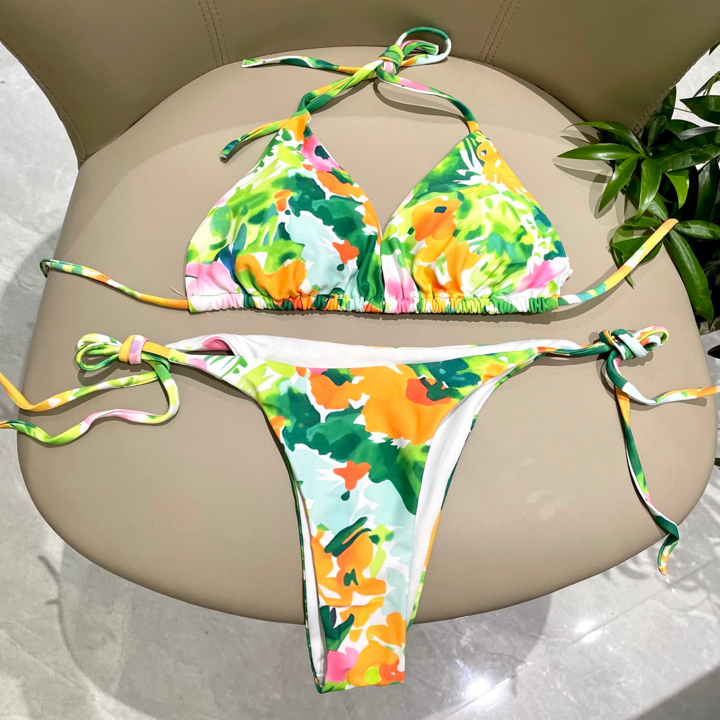  Casablanca专柜新款分体比基尼 😍🥰适合多种场景的游泳衣🏊‍♀️海边 游泳池 温泉 水上乐园 