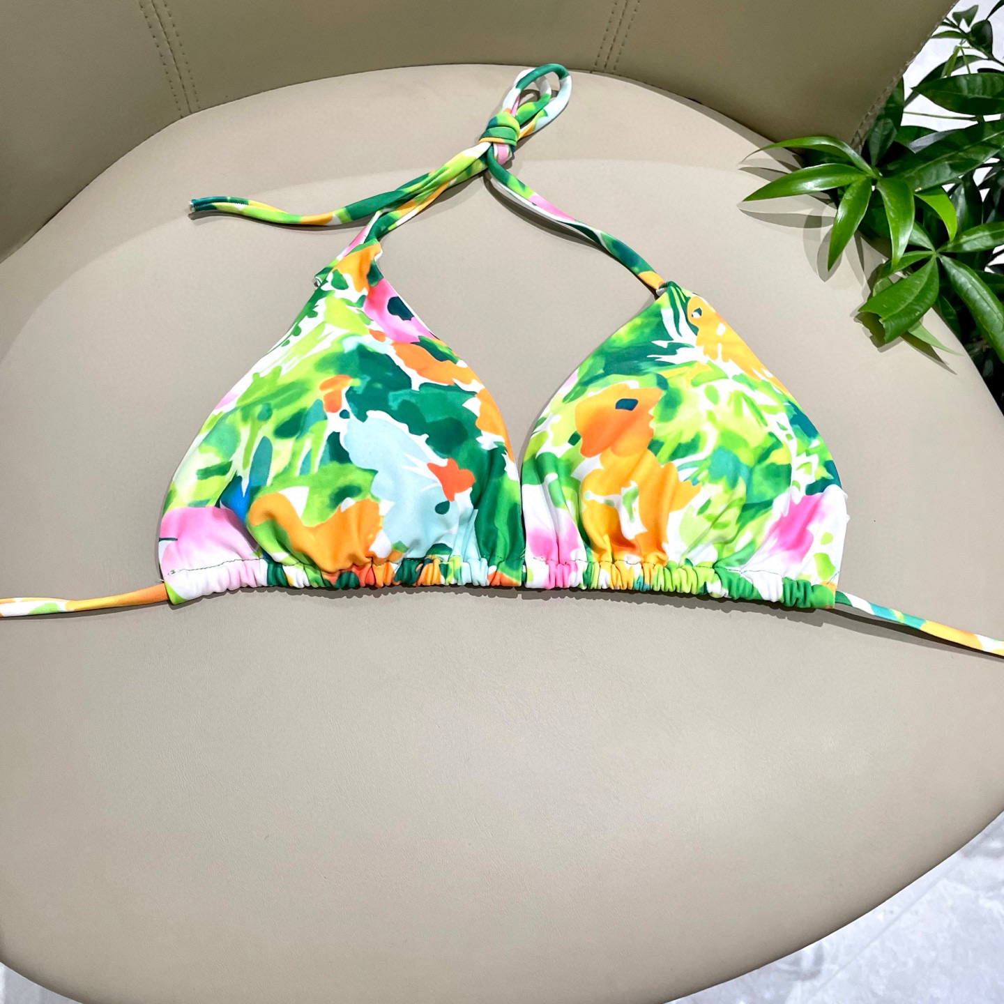  Casablanca专柜新款分体比基尼 😍🥰适合多种场景的游泳衣🏊‍♀️海边 游泳池 温泉 水上乐园 