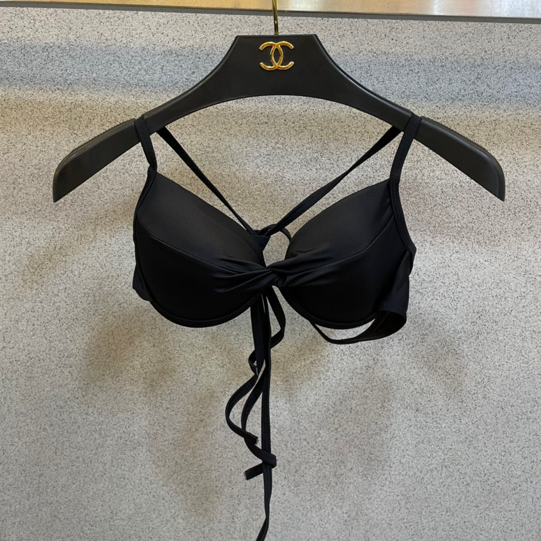  GG印花专柜新款（带胸垫）😍🥰适合多种场景的游泳衣🏊‍♀️海边 游泳池 温泉 水上乐园 漂流都可以😌内