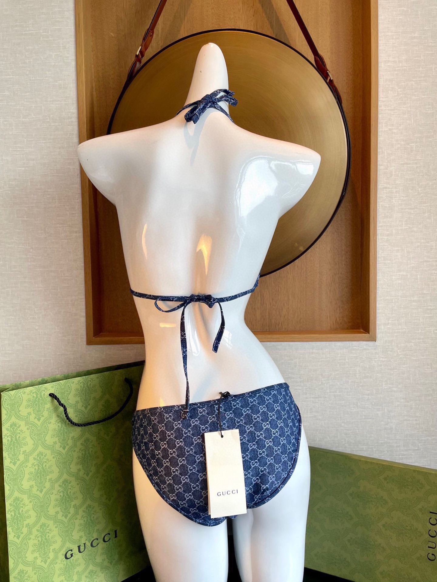  Gucci新款蓝色比基尼带胸垫）😍🥰适合多种场景的游泳衣🏊‍♀️海边 游泳池 温泉 水上乐园 漂流都可