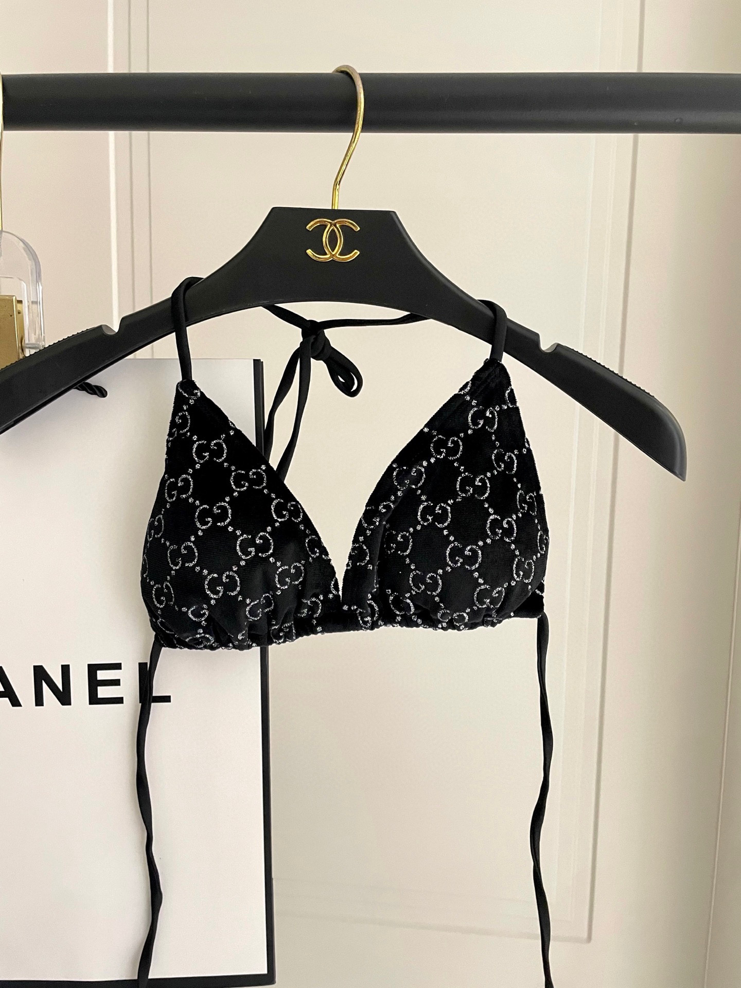  Gucci丝绒分体比基尼😍🥰适合多种场景的游泳衣🏊‍♀️海边 游泳池 温泉 水上乐园 漂流都可以😌内搭