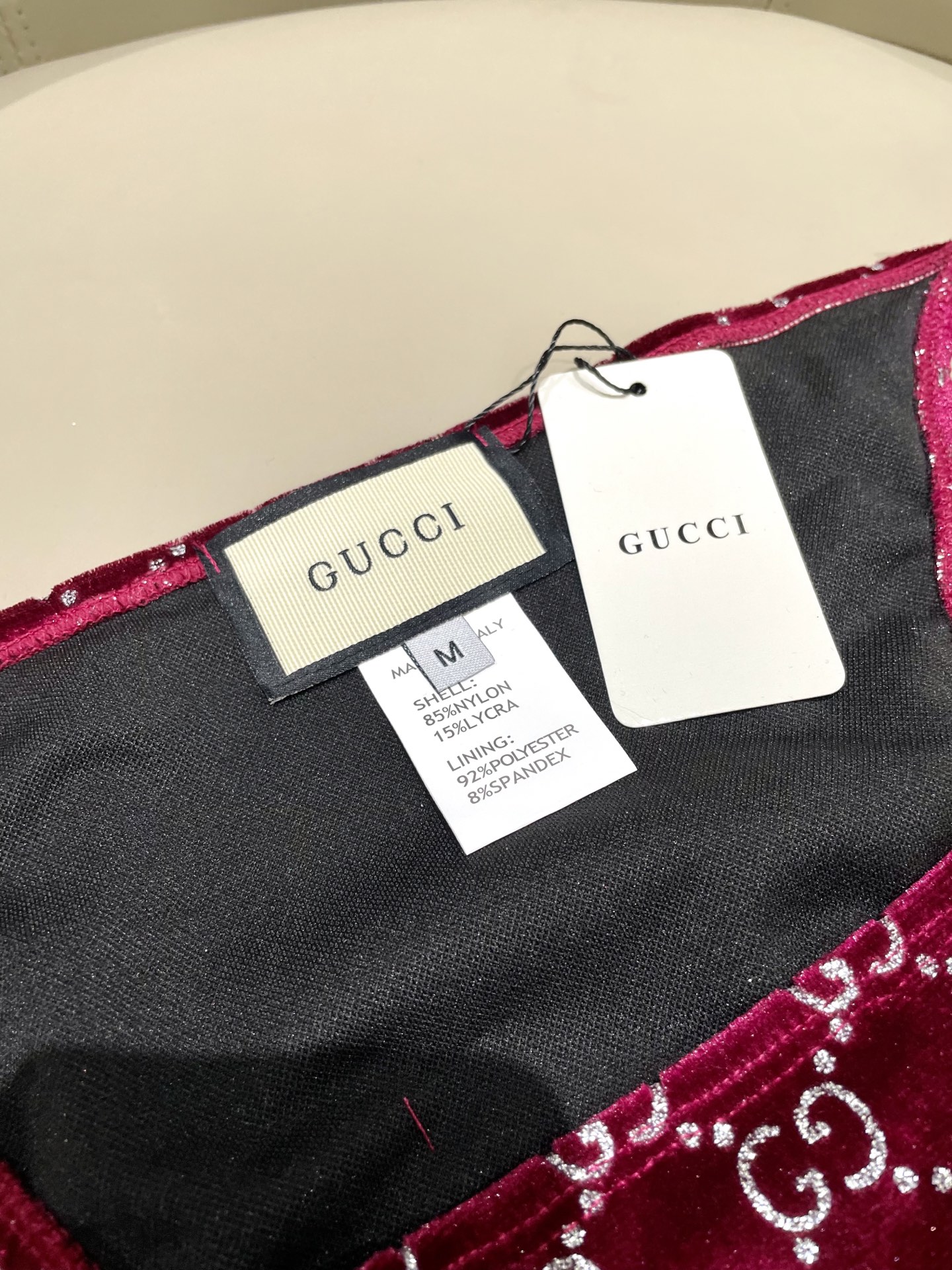  Gucci丝绒分体比基尼😍🥰适合多种场景的游泳衣🏊‍♀️海边 游泳池 温泉 水上乐园 漂流都可以😌内搭