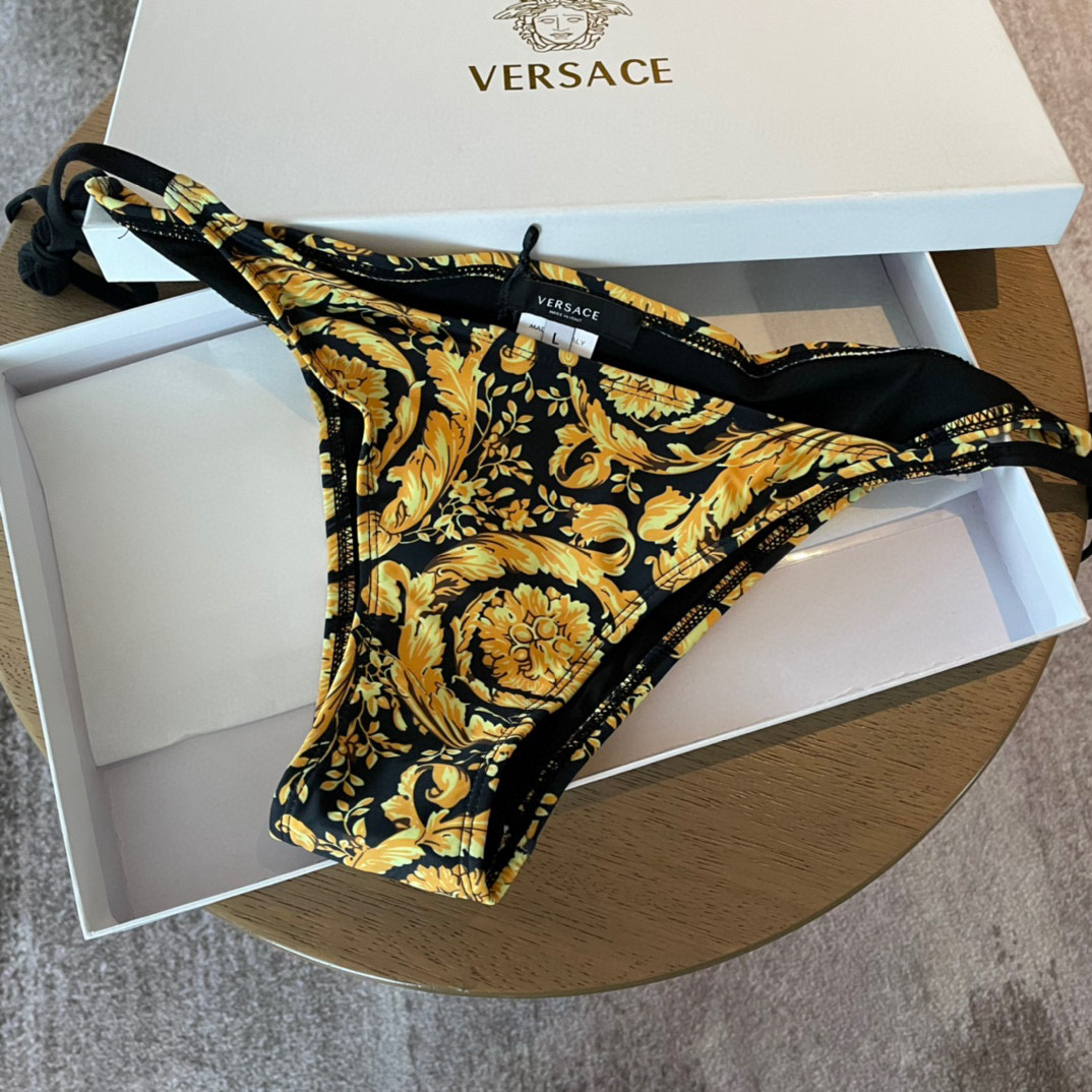  范思哲新款👙比基尼分体泳衣套装 印花吊带内衣+三角内裤 S M L Xl
