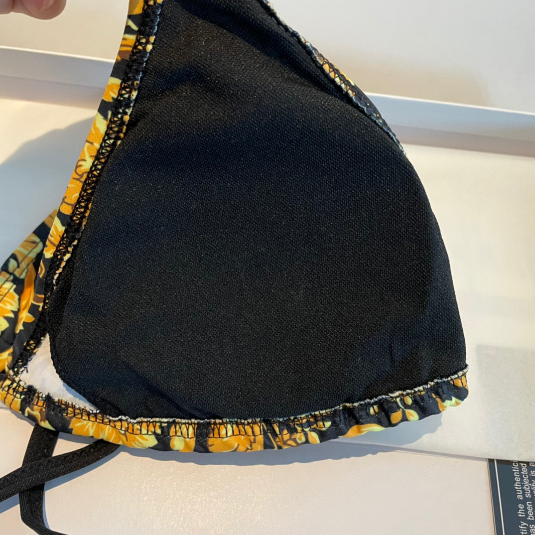  范思哲新款👙比基尼分体泳衣套装 印花吊带内衣+三角内裤 S M L Xl