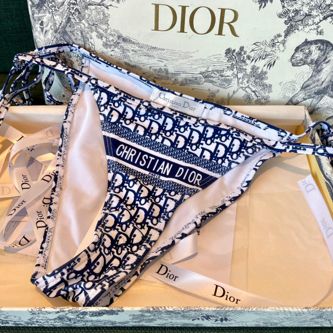  Dior新款比基尼泳衣~字母印花吊带背心文胸内衣+三角裤两件套装， S.M.L Xl