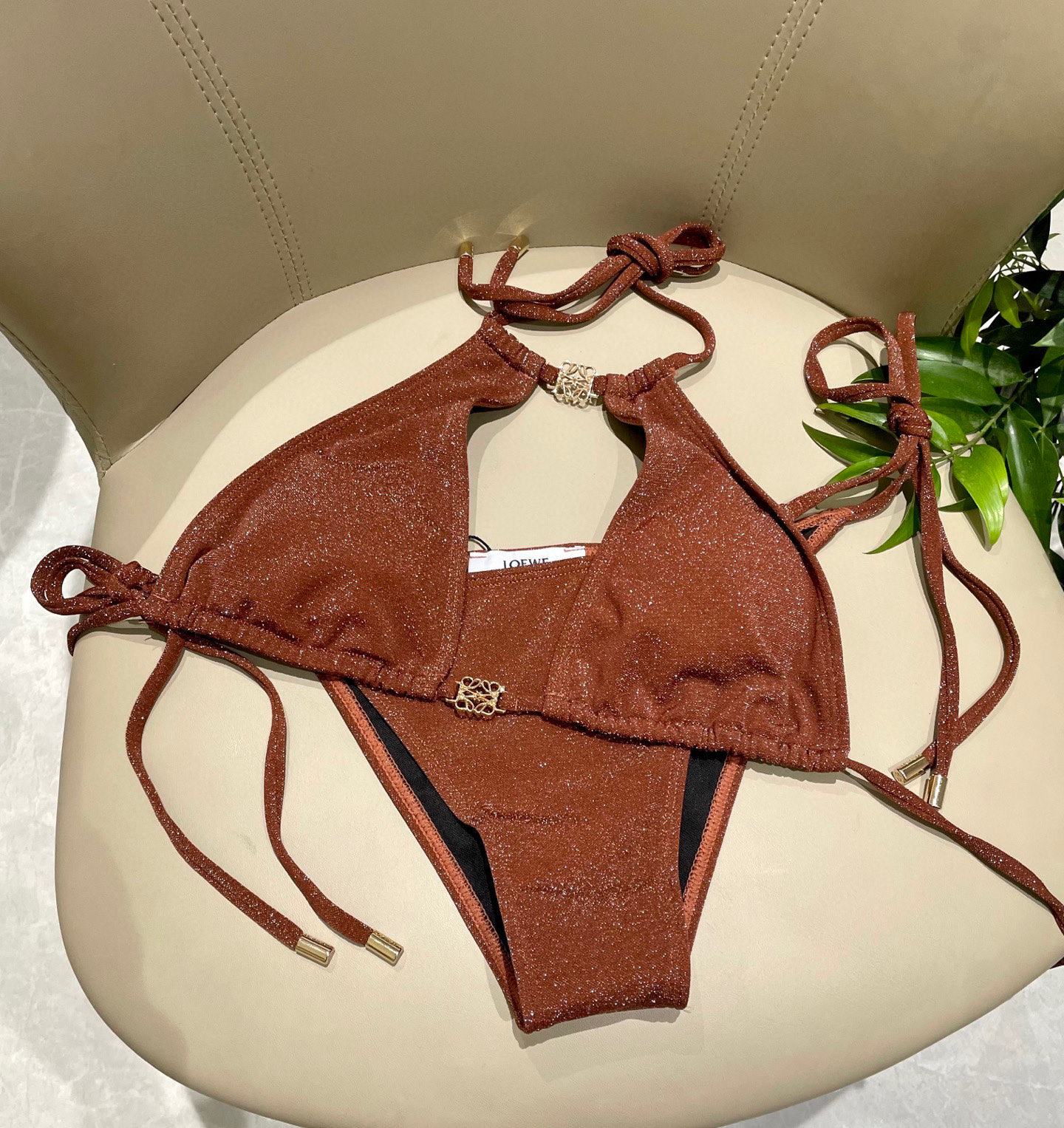  罗意威新款比基尼泳衣  定制对吧版五金 😍🥰适合多种场景的游泳衣🏊‍♀️海边 游泳池 温泉 水上乐园 