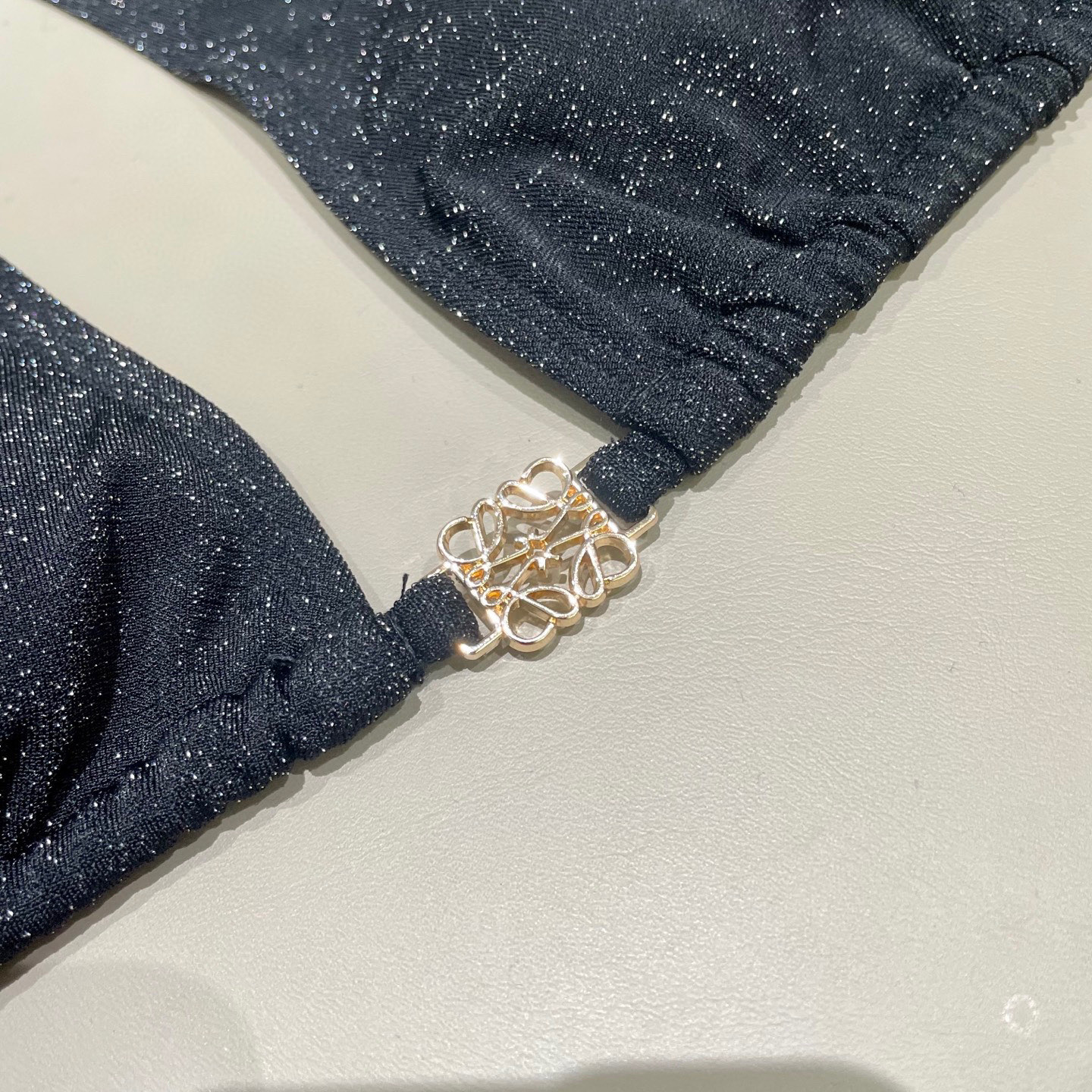  罗意威新款比基尼泳衣  定制对吧版五金 😍🥰适合多种场景的游泳衣🏊‍♀️海边 游泳池 温泉 水上乐园 