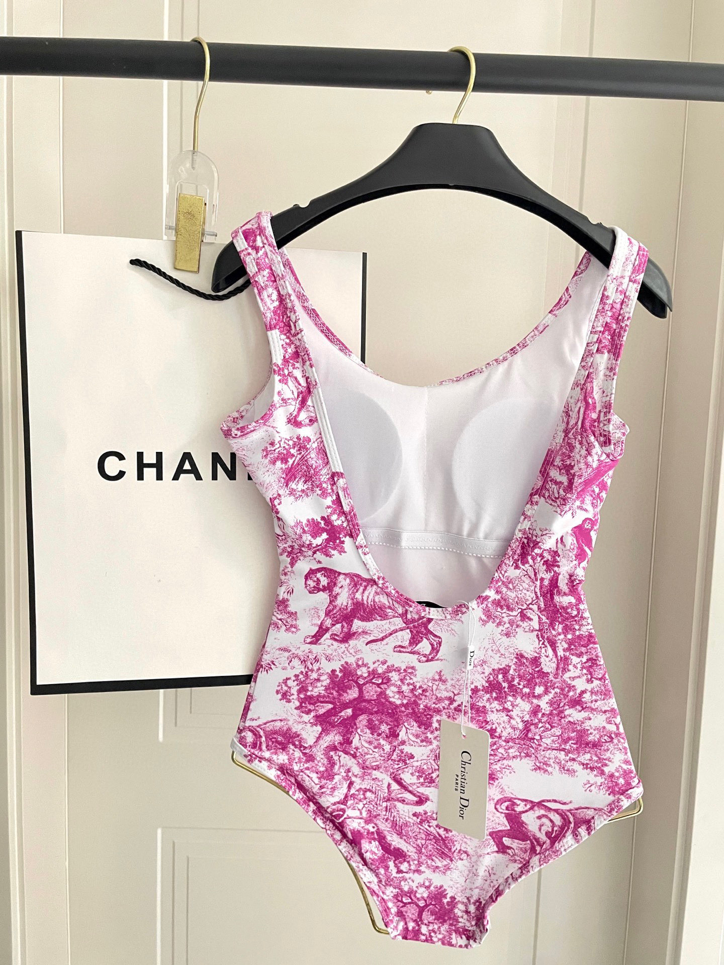  Chanel Dior连体泳衣  😍🥰适合多种场景的游泳衣🏊‍♀️海边 游泳池 温泉 水上乐园 漂流都