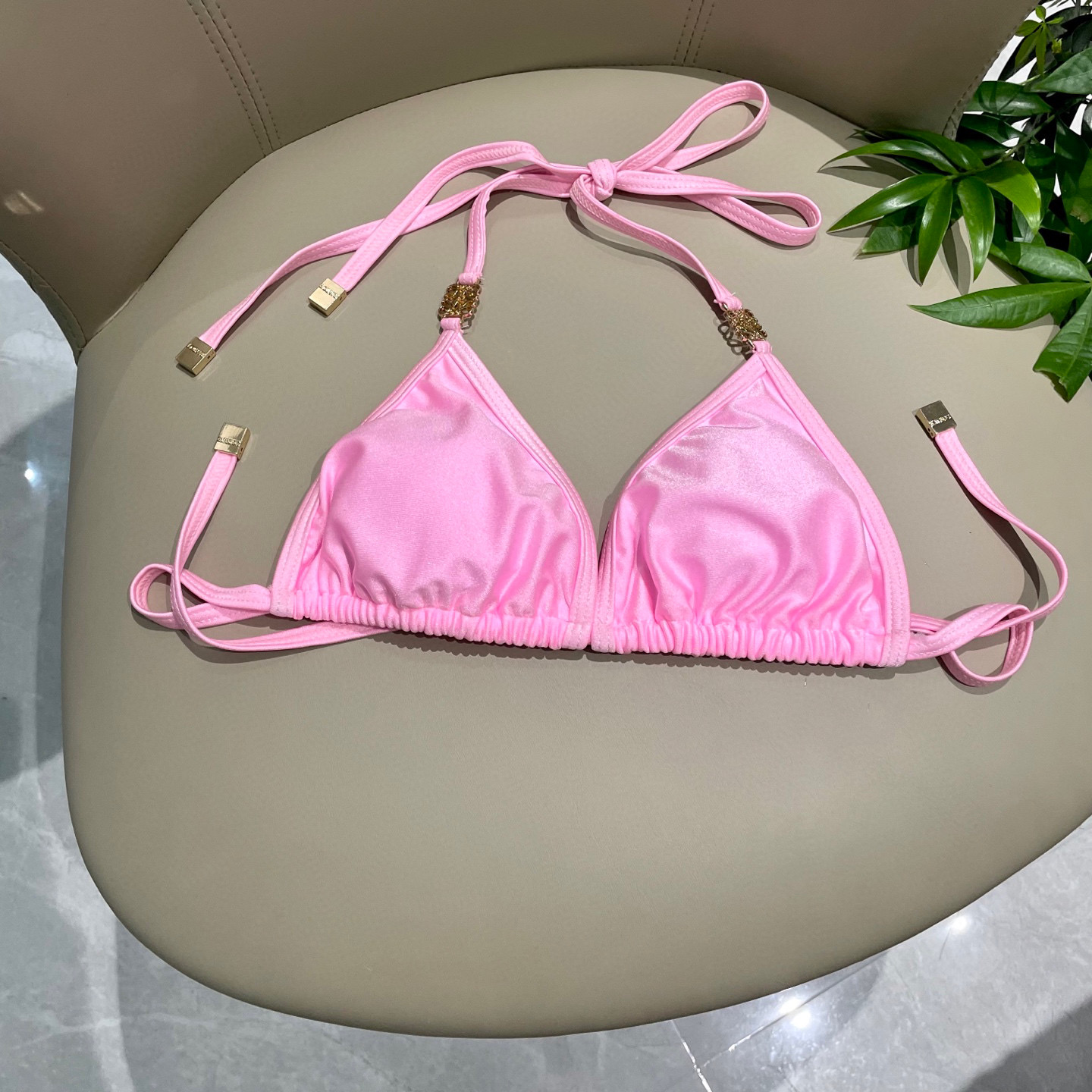  罗意威专柜新款分体 对版五金😍🥰适合多种场景的游泳衣🏊‍♀️海边 游泳池 温泉 水上乐园 漂流都可以😌