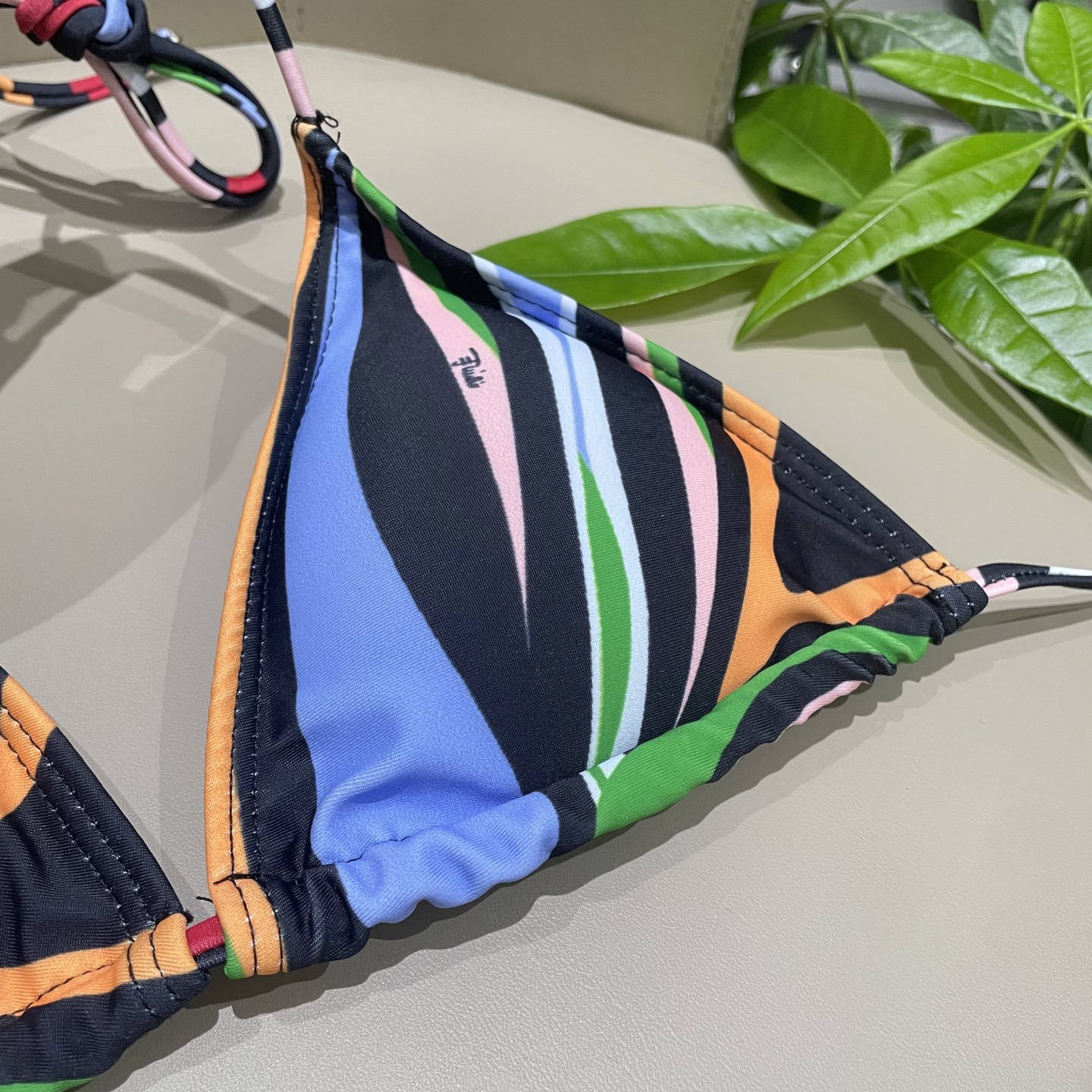  gucci 分体比基尼😍🥰适合多种场景的游泳衣🏊‍♀️海边 游泳池 温泉 水上乐园 漂流都可以😌内搭也