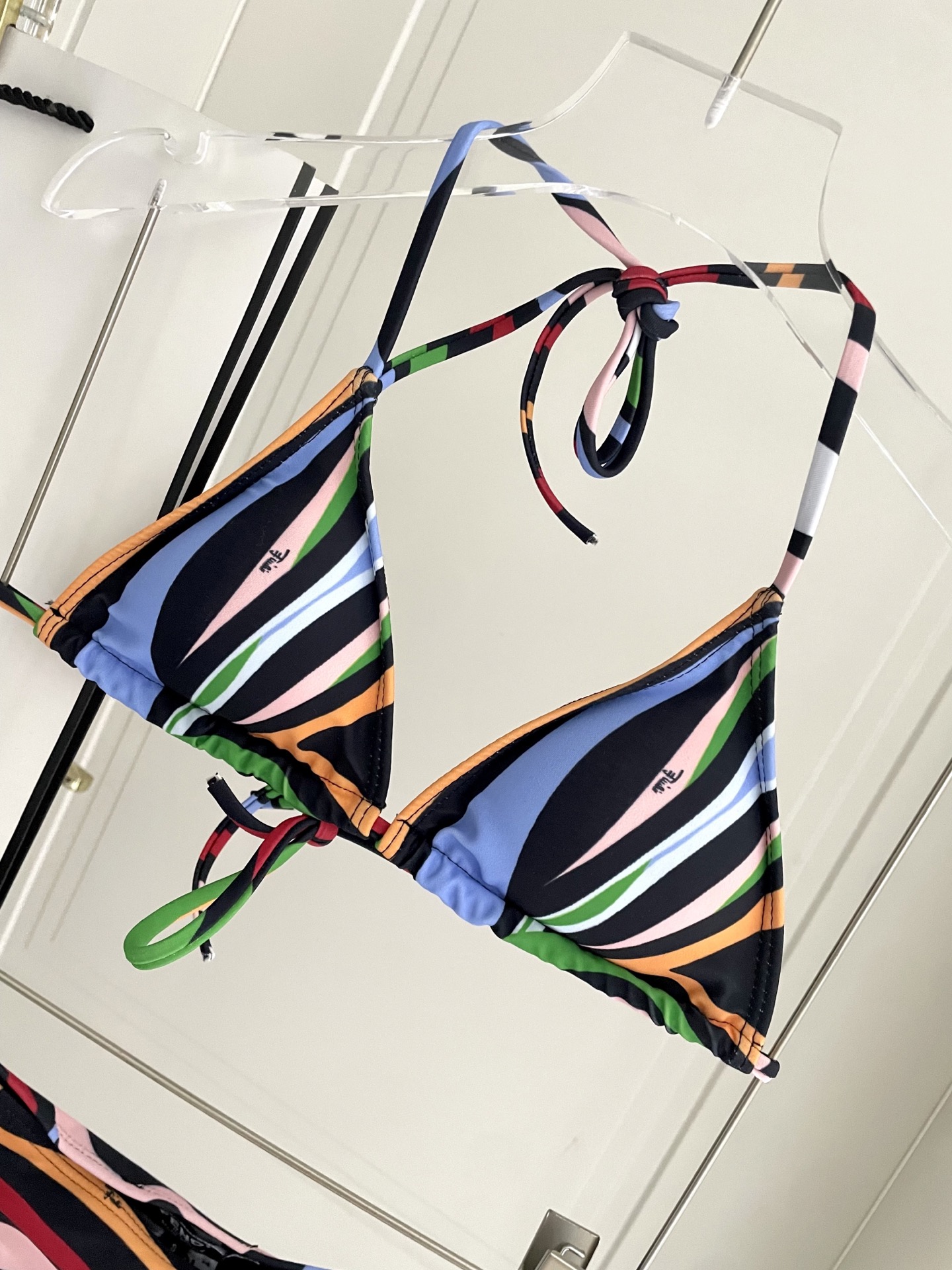  gucci 分体比基尼😍🥰适合多种场景的游泳衣🏊‍♀️海边 游泳池 温泉 水上乐园 漂流都可以😌内搭也
