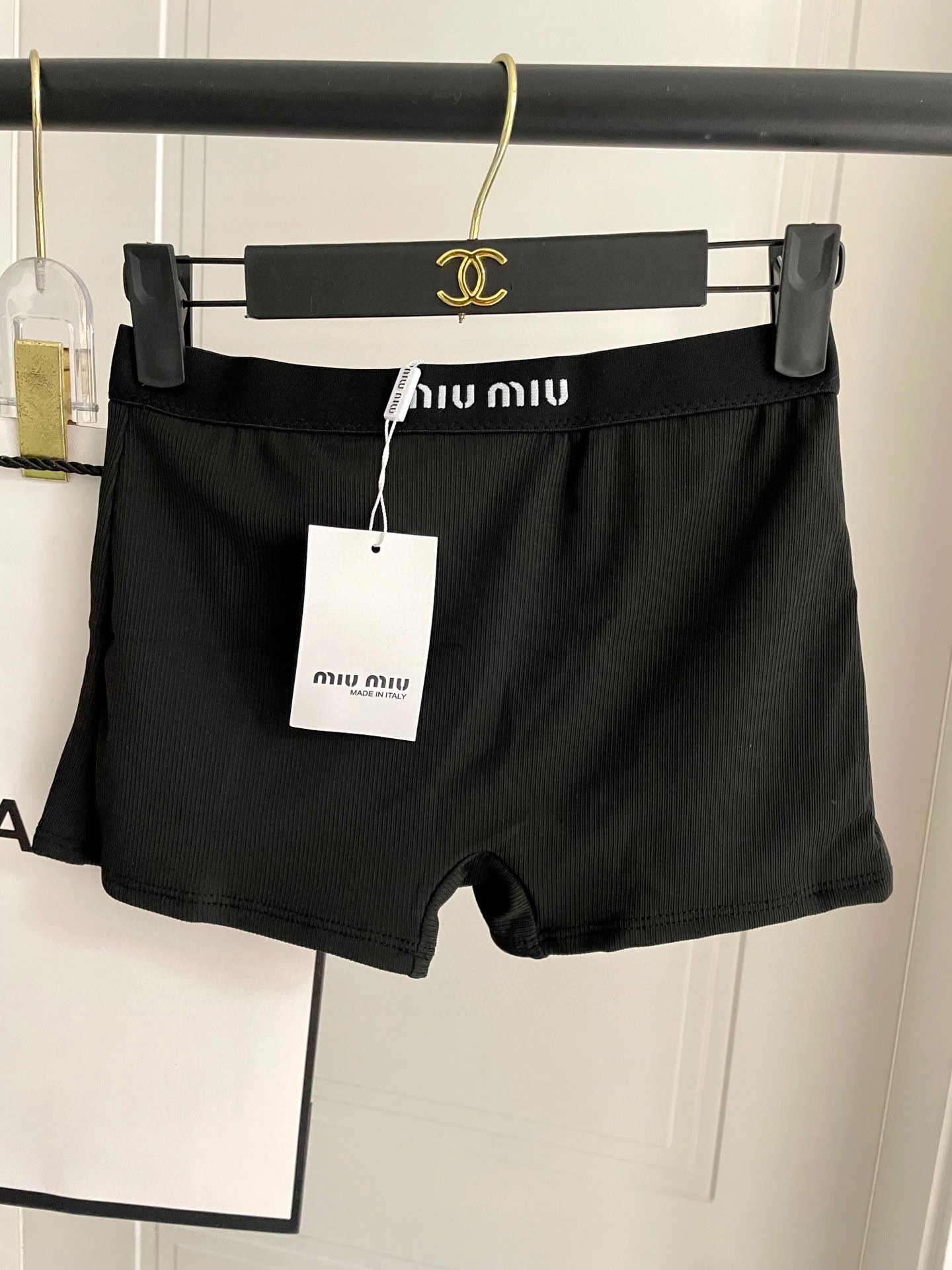  miumiu新款分体泳衣   针织面料 时尚潮流款 😍🥰适合多种场景的游泳衣🏊‍♀️海边 游泳池 温泉