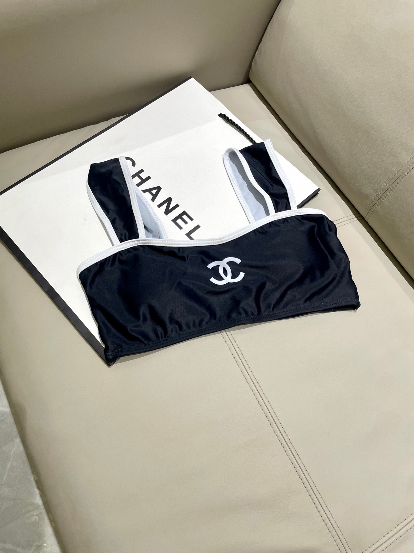  Chanel分体😍🥰适合多种场景的游泳衣🏊‍♀️海边 游泳池 温泉 水上乐园 漂流都可以😌内搭也完全可