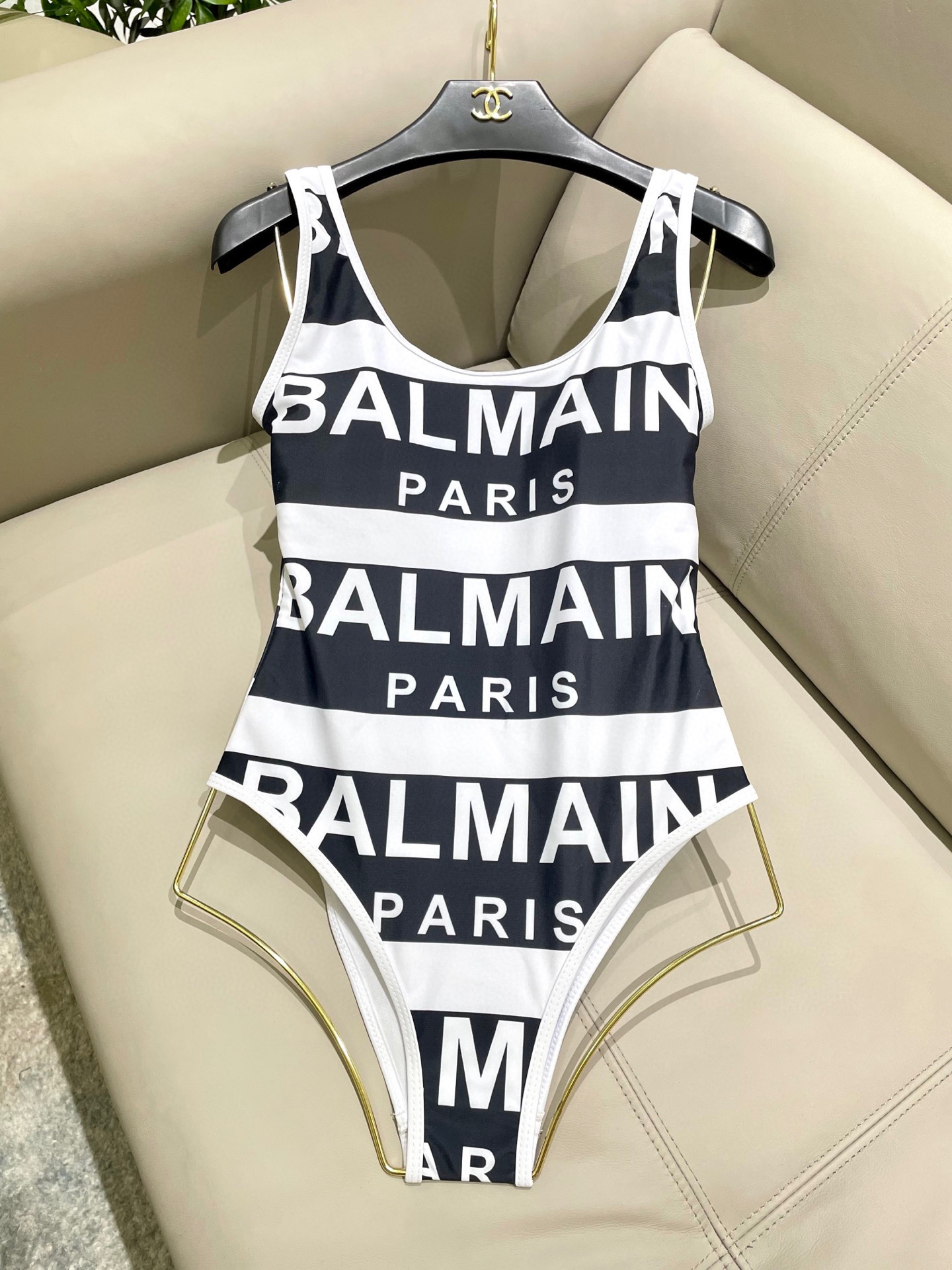  巴尔曼连体😍🥰适合多种场景的游泳衣🏊‍♀️海边 游泳池 温泉 水上乐园 漂流都可以😌内搭也完全可以 连