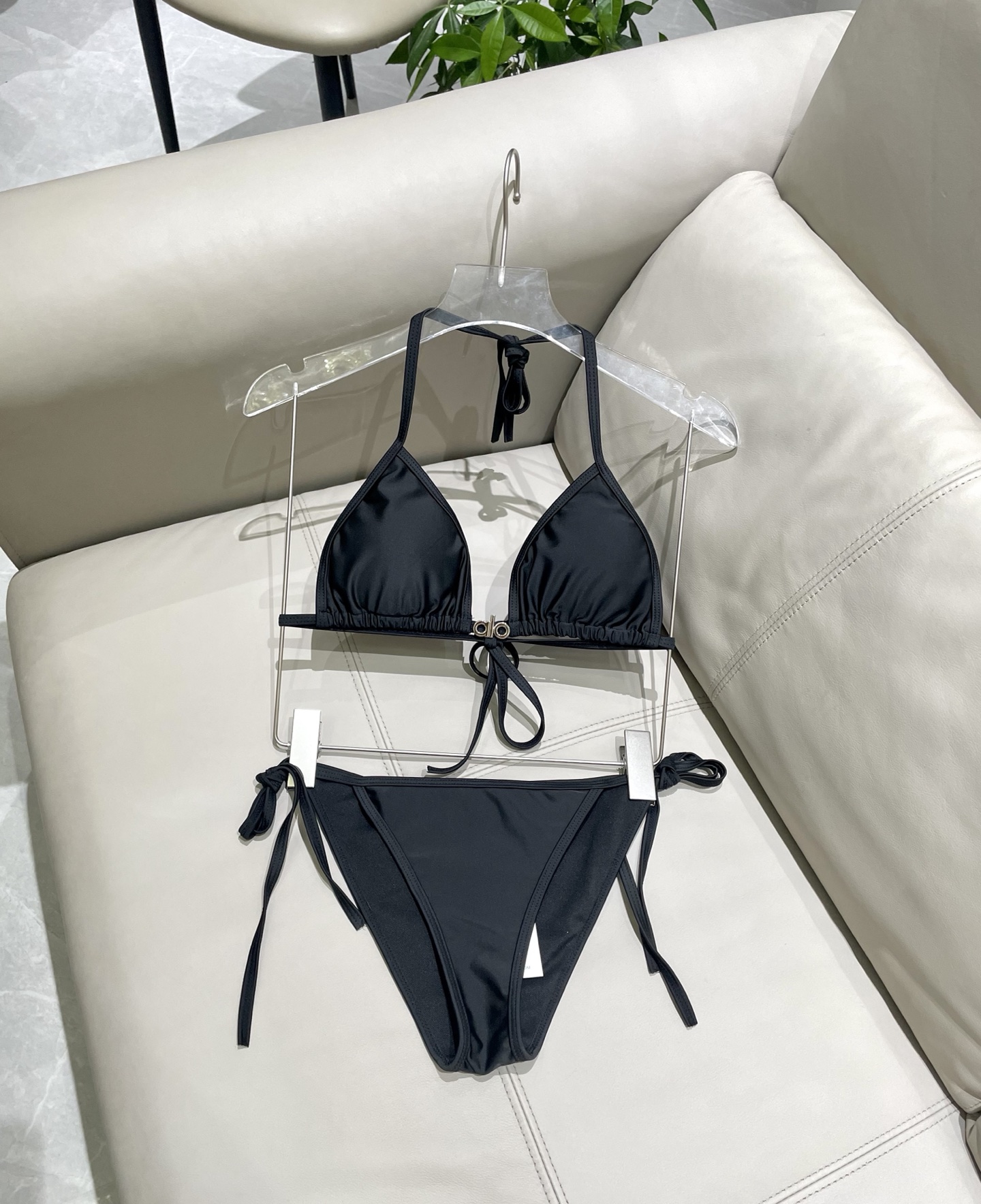  AlO新款比基尼 😍🥰适合多种场景的游泳衣🏊‍♀️海边 游泳池 温泉 水上乐园 漂流都可以😌内搭也完全