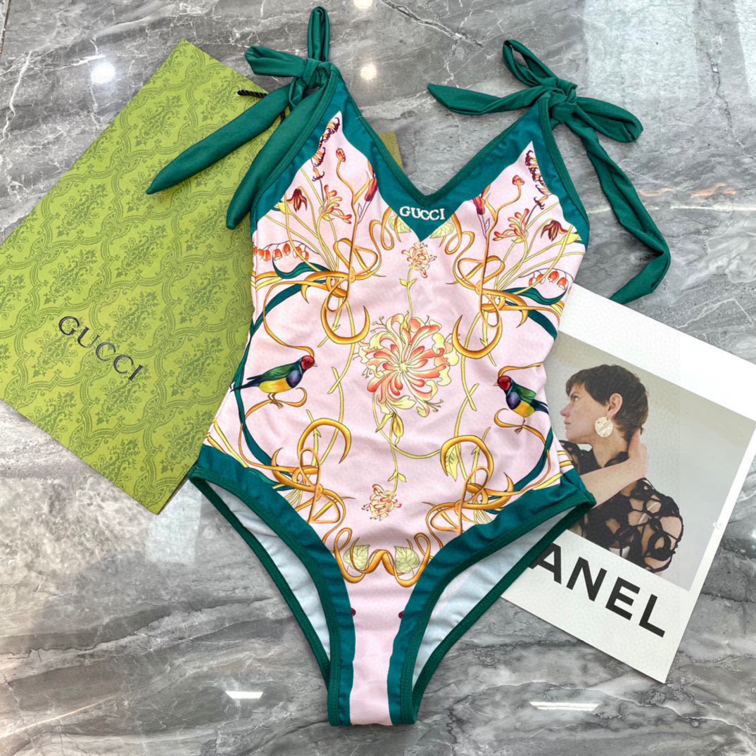  Gucci新款泳衣2件套 😍🥰适合多种场景的游泳衣🏊‍♀️海边 游泳池 温泉 水上乐园 漂流都可以😌内