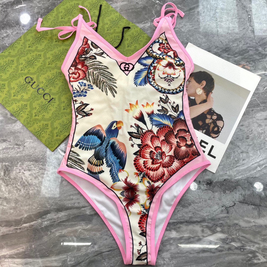  Gucci新款泳衣2件套 😍🥰适合多种场景的游泳衣🏊‍♀️海边 游泳池 温泉 水上乐园 漂流都可以😌内