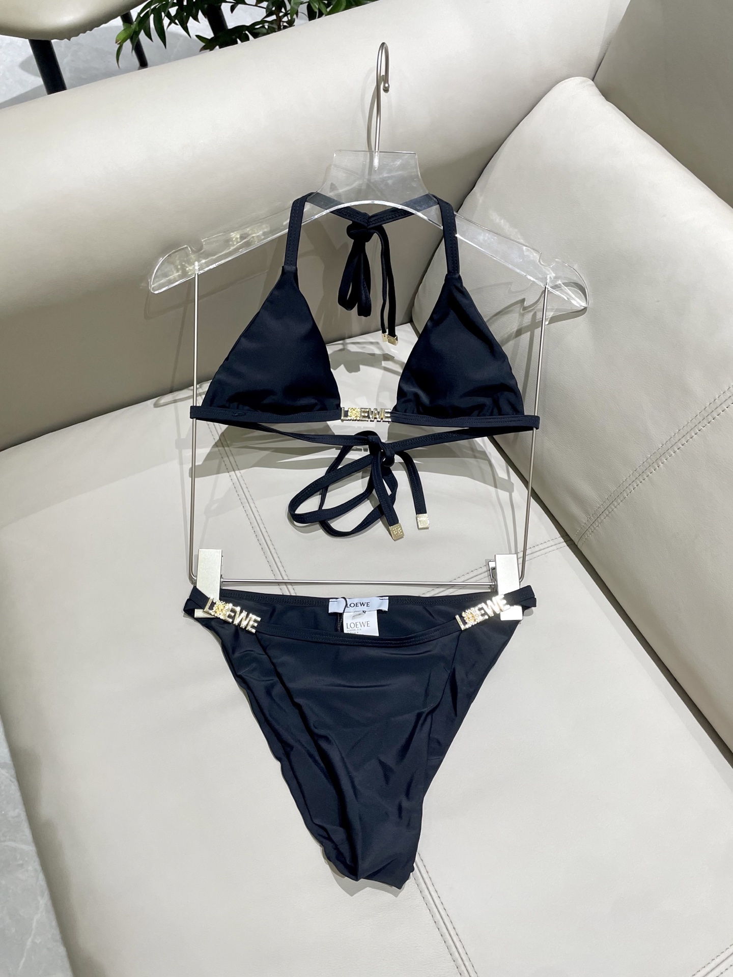  罗意威新款比基尼泳衣  定制对吧版五金 😍🥰适合多种场景的游泳衣🏊‍♀️海边 游泳池 温泉 水上乐园 