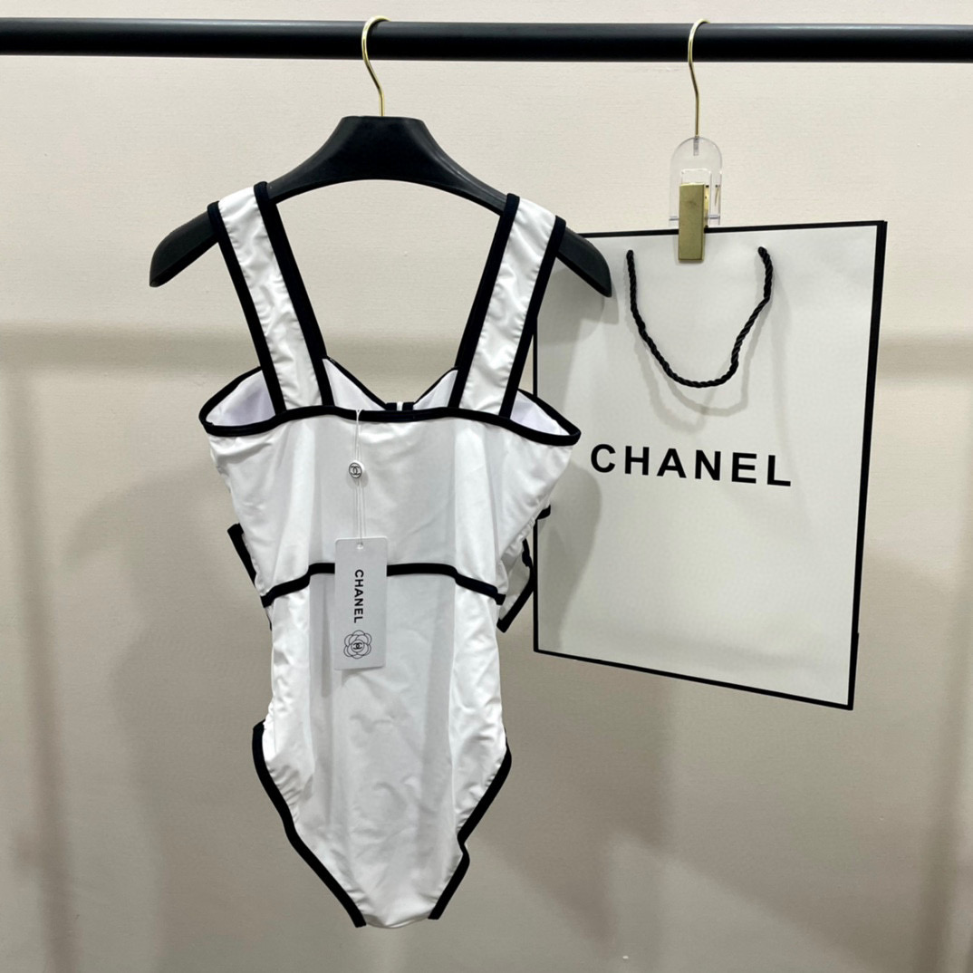  Chanel新款名媛气质风连体泳衣 😍🥰适合多种场景的游泳衣🏊‍♀️海边 游泳池 温泉 水上乐园 漂流