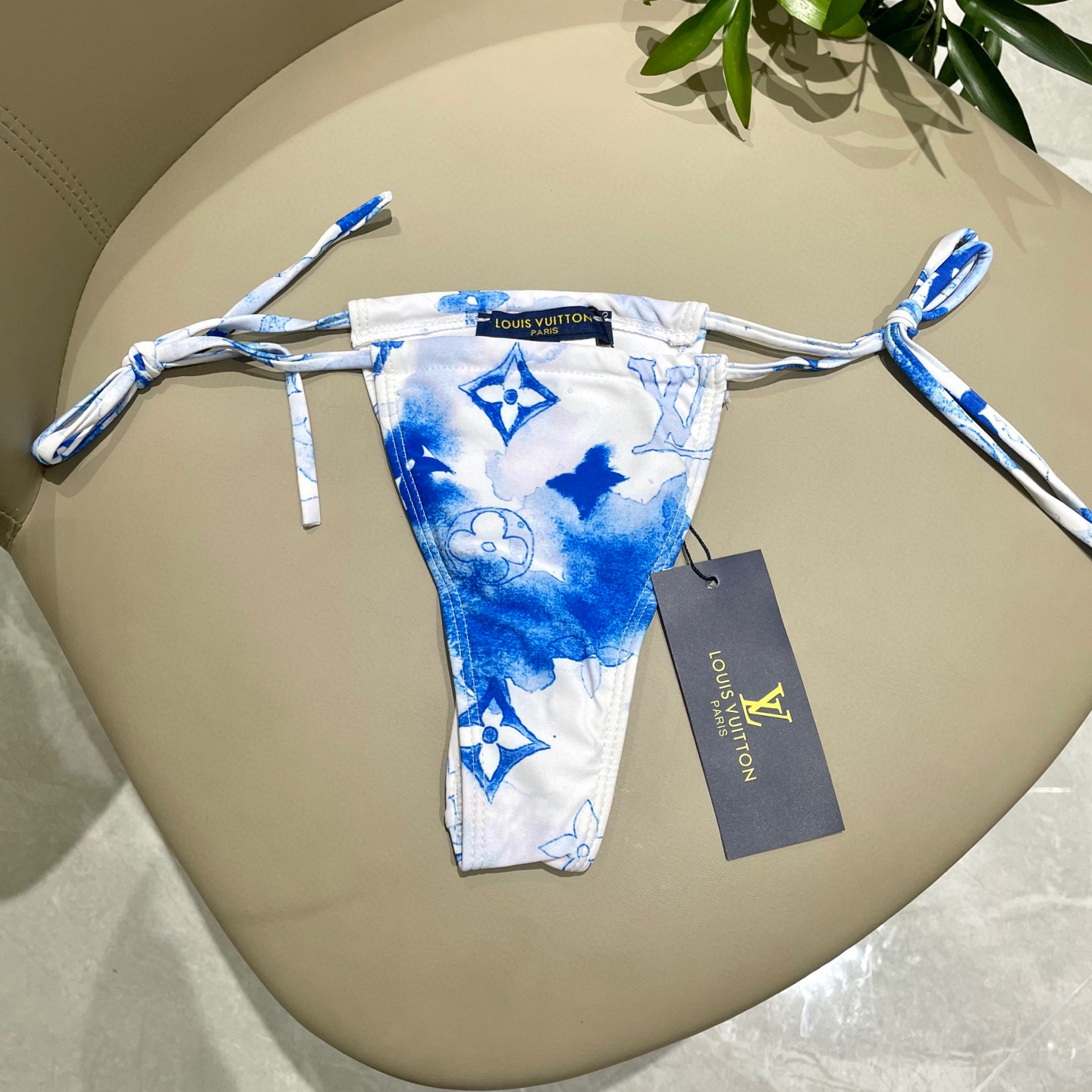  Lv比基尼😍🥰适合多种场景的游泳衣🏊‍♀️海边 游泳池 温泉 水上乐园 漂流都可以😌内搭也完全可以 连