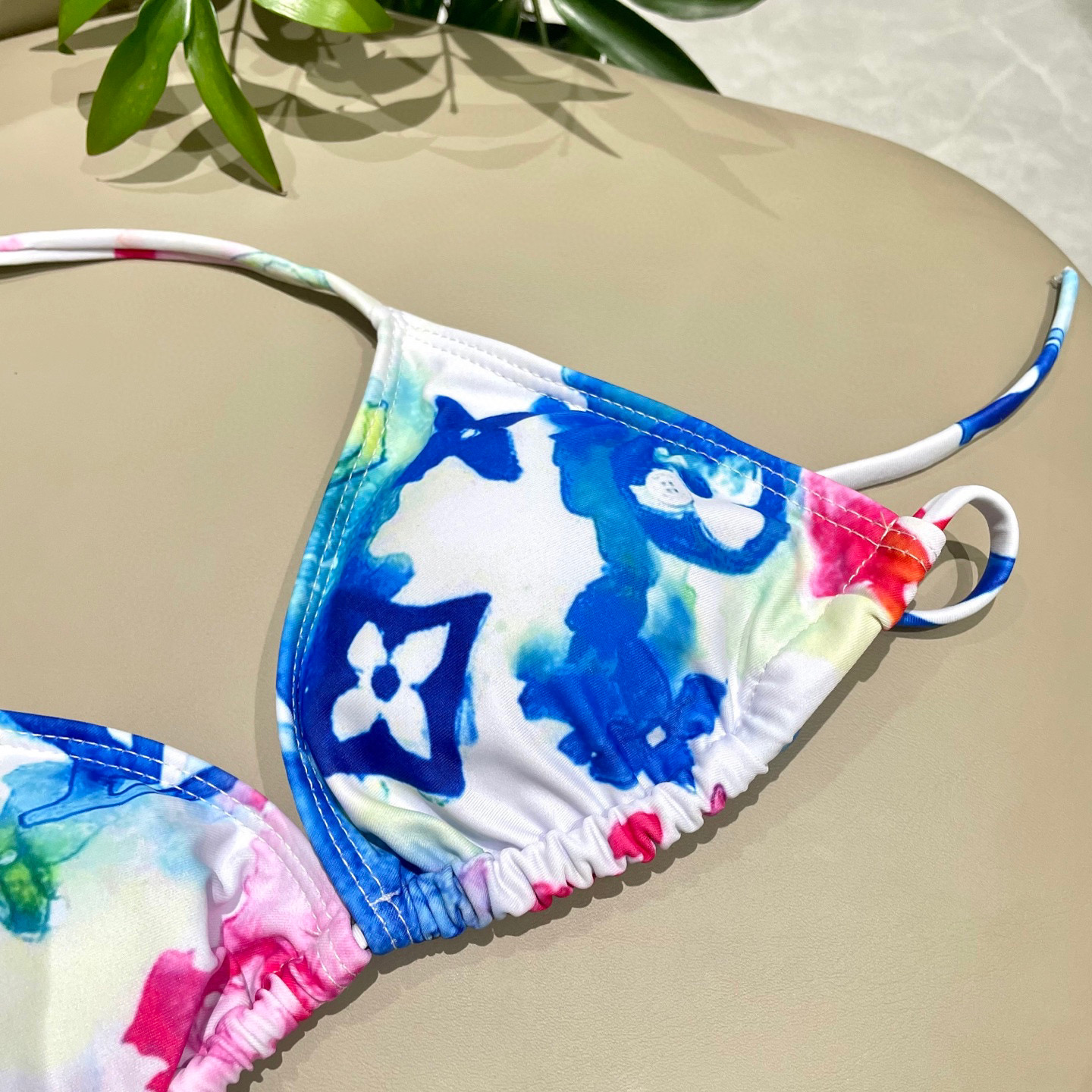  Lv比基尼😍🥰适合多种场景的游泳衣🏊‍♀️海边 游泳池 温泉 水上乐园 漂流都可以😌内搭也完全可以 连