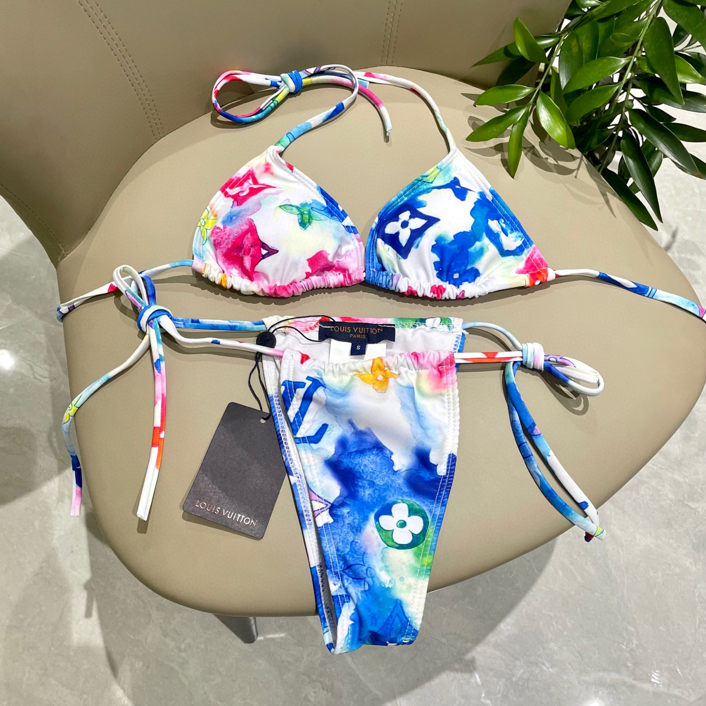  Lv比基尼😍🥰适合多种场景的游泳衣🏊‍♀️海边 游泳池 温泉 水上乐园 漂流都可以😌内搭也完全可以 连