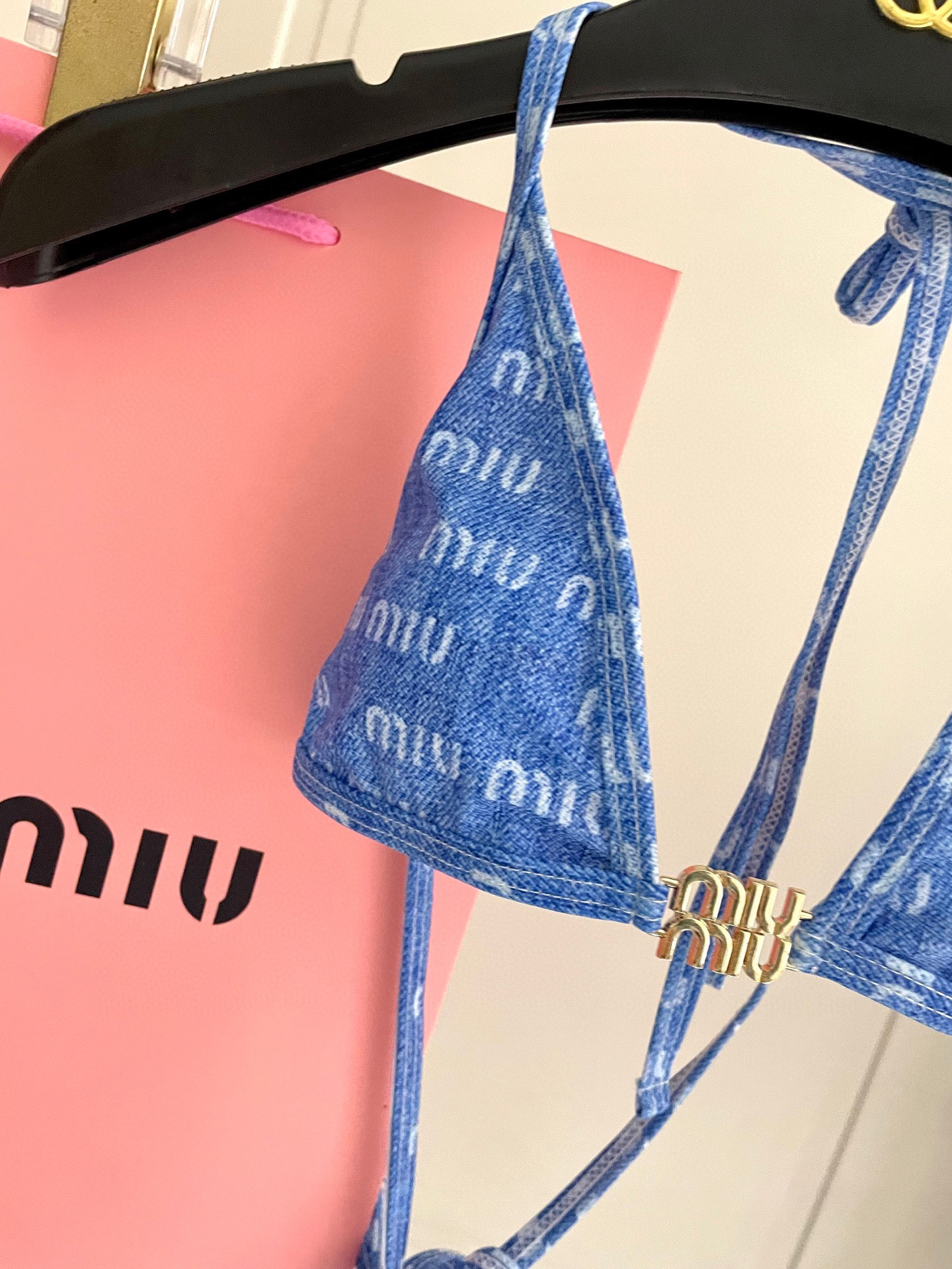  miumiu新款分体游泳衣😍🥰适合多种场景的游泳衣🏊‍♀️海边 游泳池 温泉 水上乐园 漂流都可以😌内