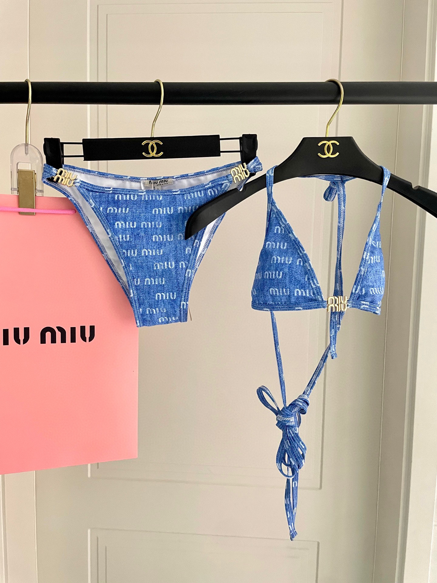  miumiu新款分体游泳衣😍🥰适合多种场景的游泳衣🏊‍♀️海边 游泳池 温泉 水上乐园 漂流都可以😌内