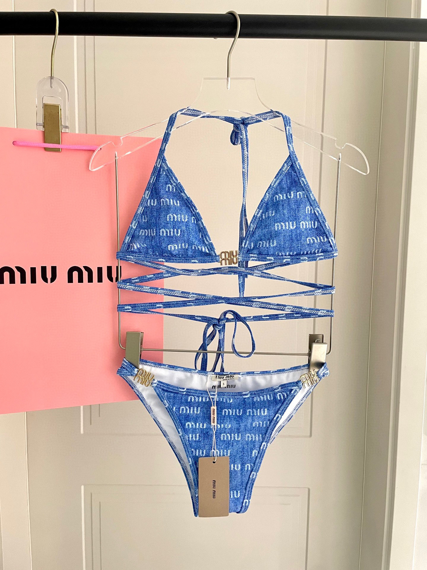  miumiu新款分体游泳衣😍🥰适合多种场景的游泳衣🏊‍♀️海边 游泳池 温泉 水上乐园 漂流都可以😌内