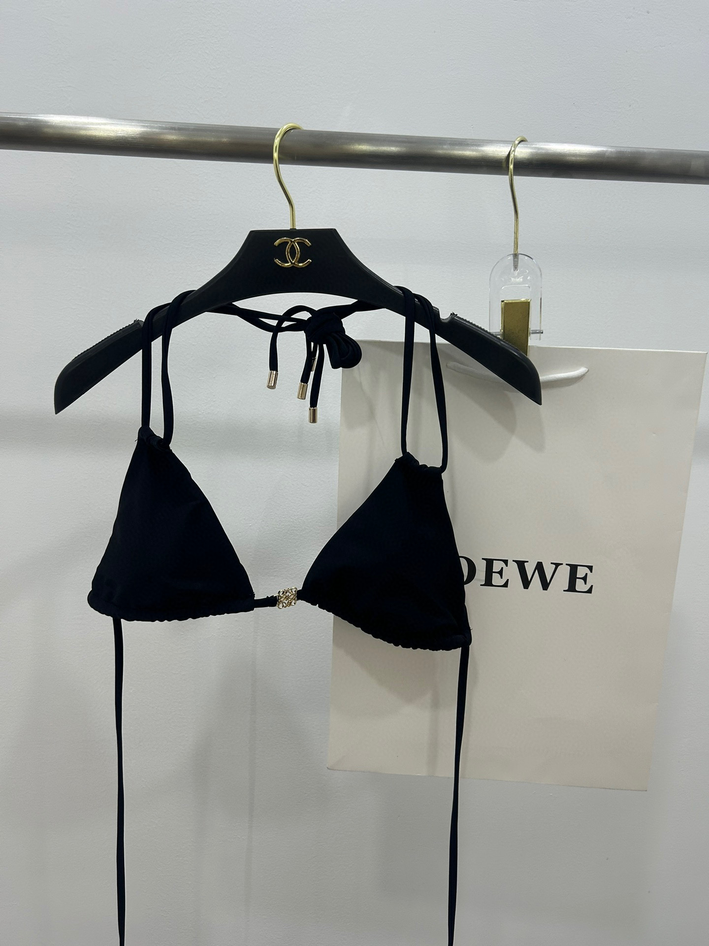  Loewe新款连体对版五金😍🥰适合多种场景的游泳衣🏊‍♀️海边 游泳池 温泉 水上乐园 漂流都可以😌内