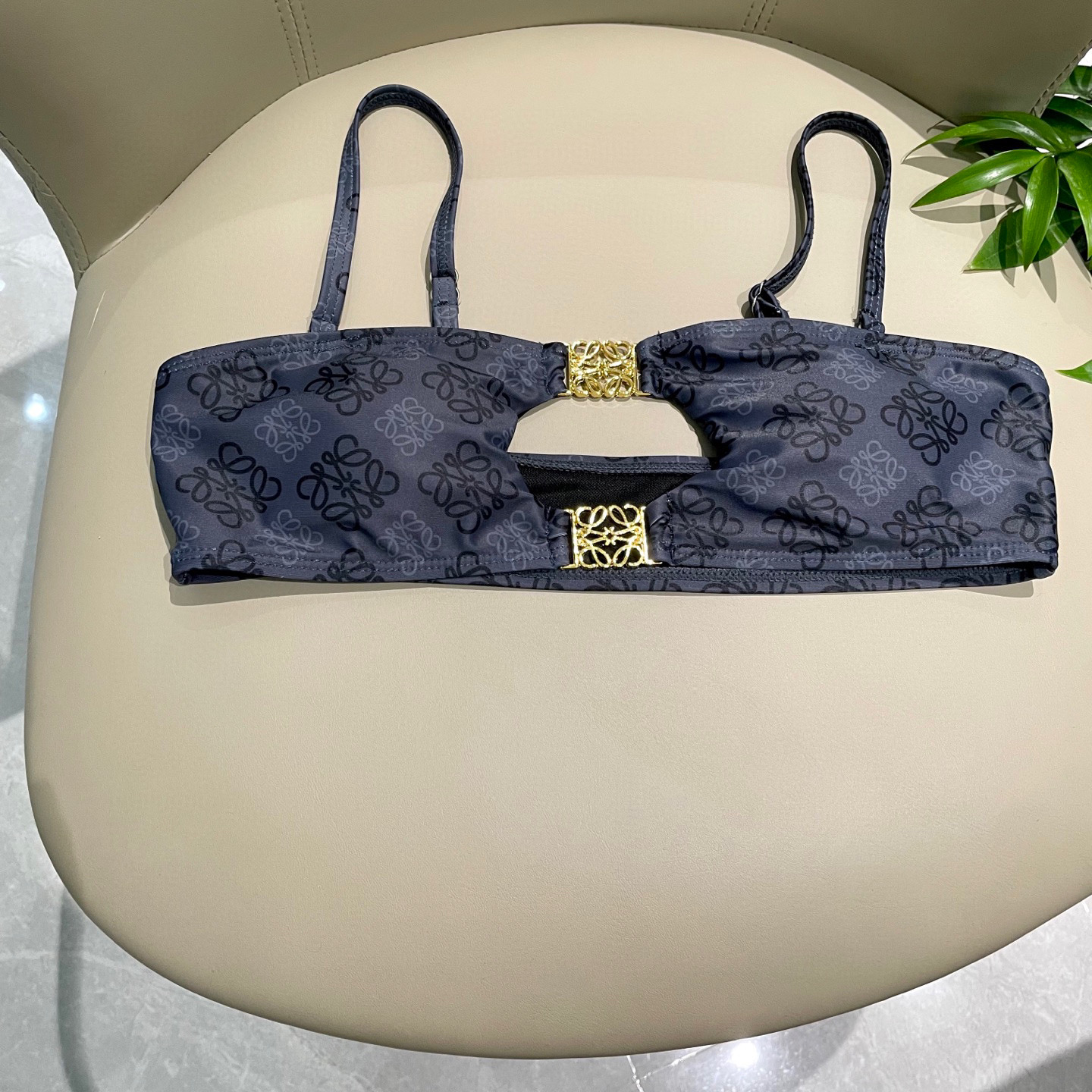  Loewe新款分体对版五金😍🥰适合多种场景的游泳衣🏊‍♀️海边 游泳池 温泉 水上乐园 漂流都可以😌内