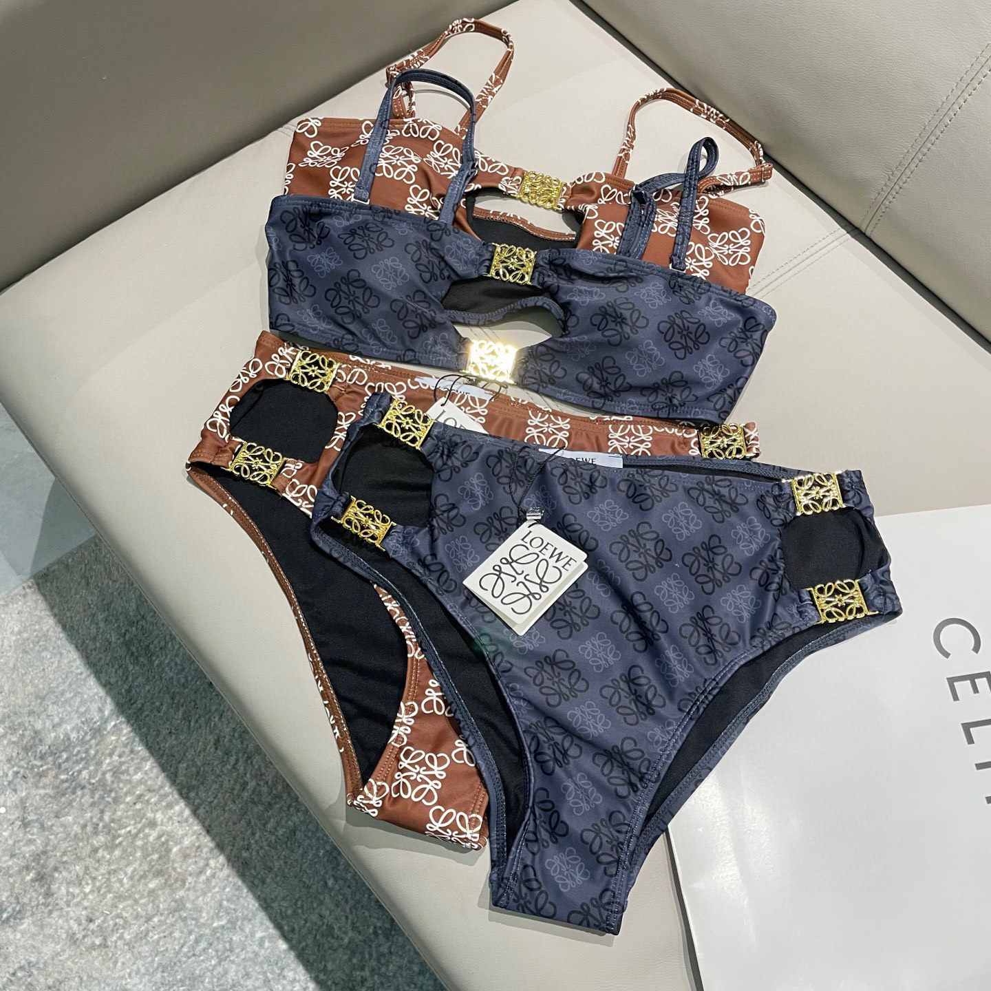  Loewe新款分体对版五金😍🥰适合多种场景的游泳衣🏊‍♀️海边 游泳池 温泉 水上乐园 漂流都可以😌内