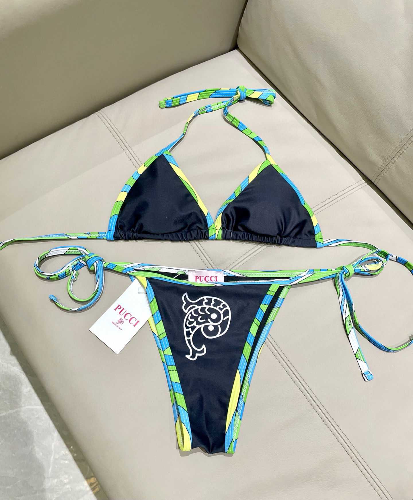  Pucci 比基尼😍🥰适合多种场景的游泳衣🏊‍♀️海边 游泳池 温泉 水上乐园 漂流都可以😌内搭也完全