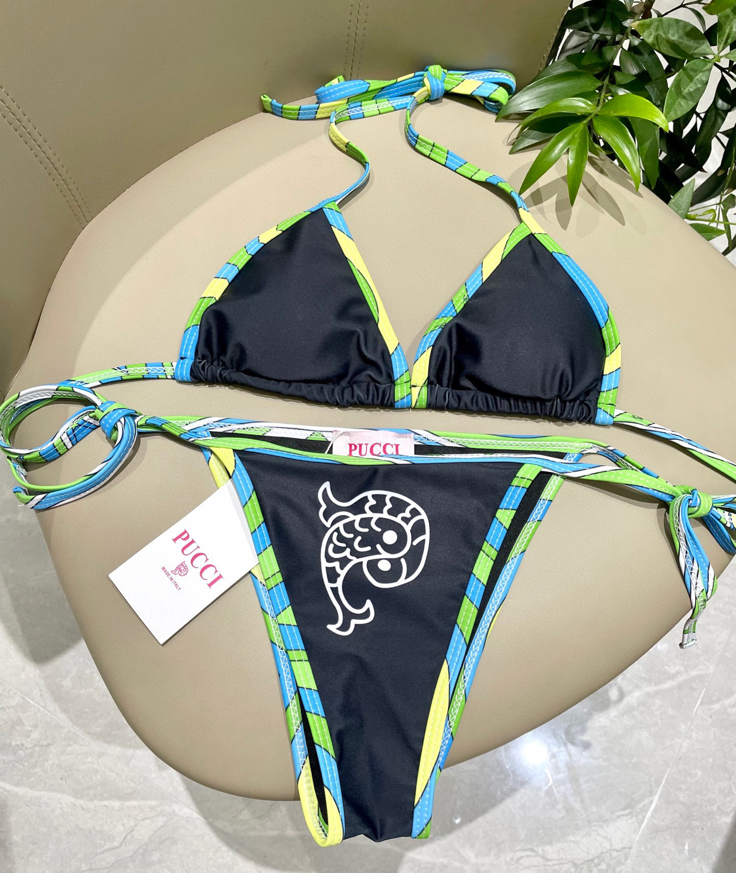  Pucci 比基尼😍🥰适合多种场景的游泳衣🏊‍♀️海边 游泳池 温泉 水上乐园 漂流都可以😌内搭也完全