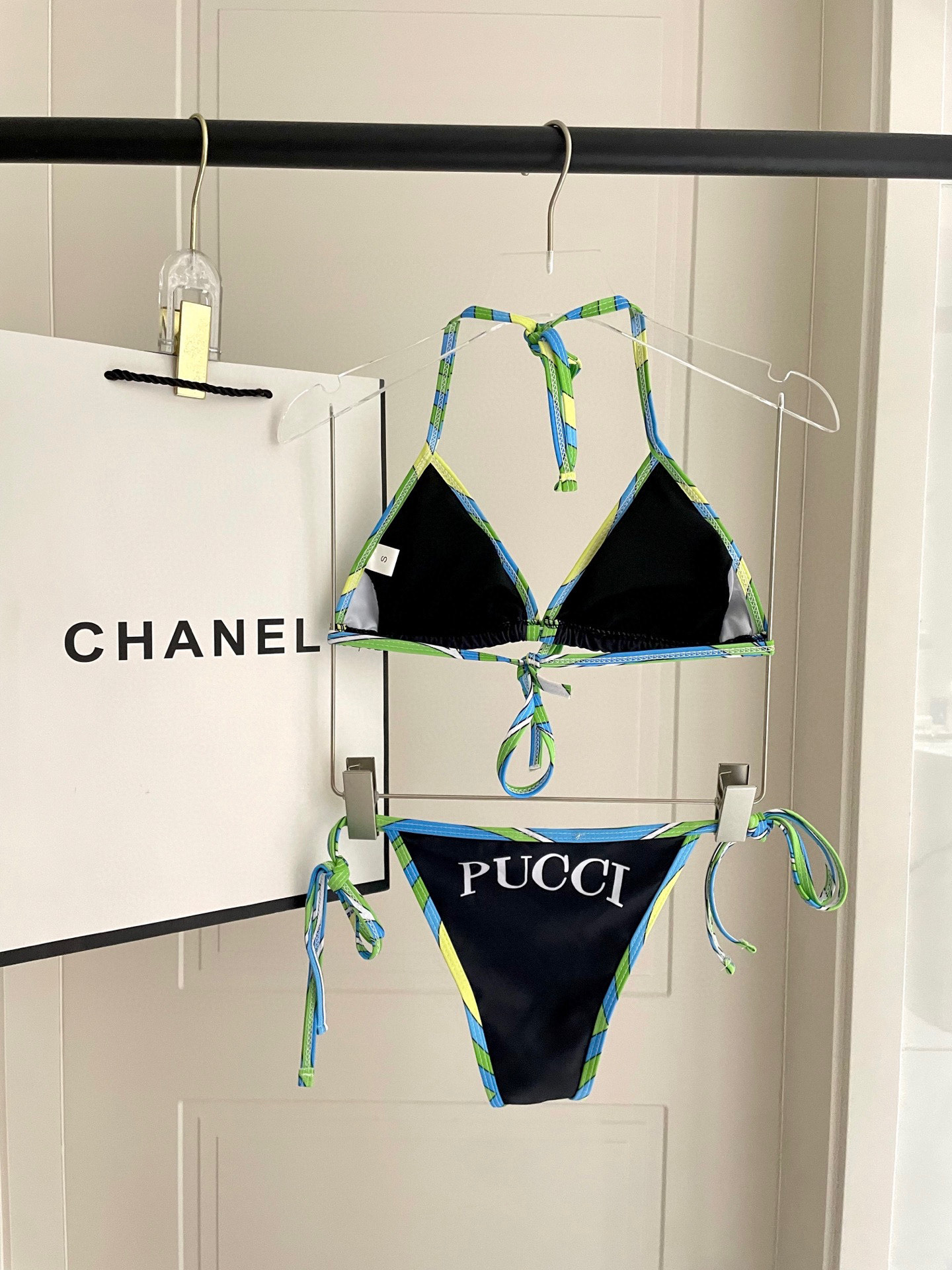  Pucci 比基尼😍🥰适合多种场景的游泳衣🏊‍♀️海边 游泳池 温泉 水上乐园 漂流都可以😌内搭也完全