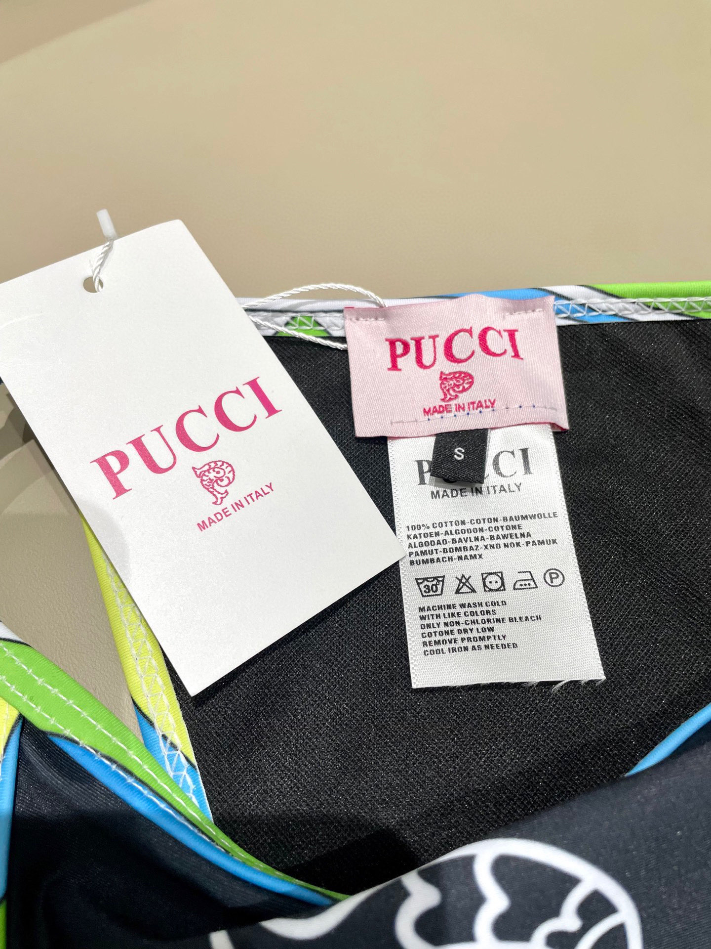  Pucci 比基尼😍🥰适合多种场景的游泳衣🏊‍♀️海边 游泳池 温泉 水上乐园 漂流都可以😌内搭也完全