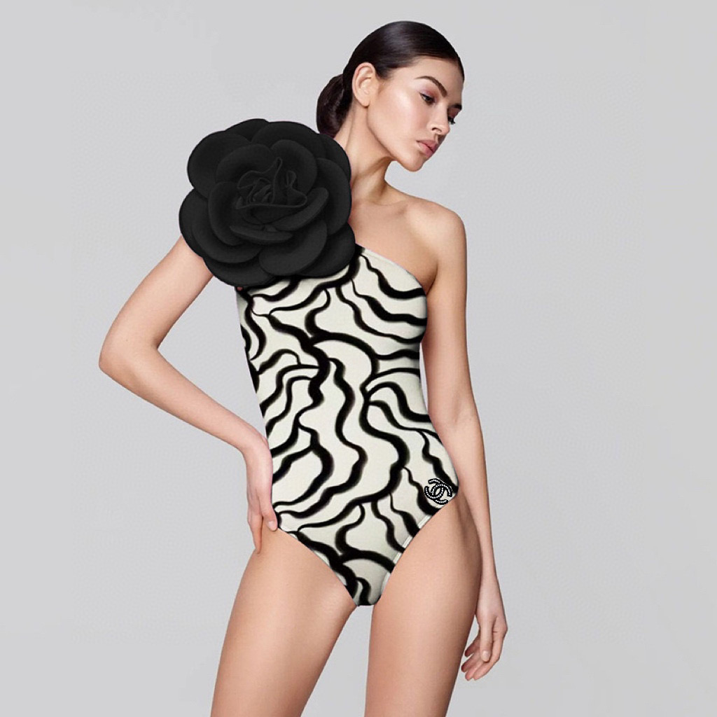  Chanel 新款连体泳衣  😍🥰适合多种场景的游泳衣🏊‍♀️海边 游泳池 温泉 水上乐园 漂流都可以