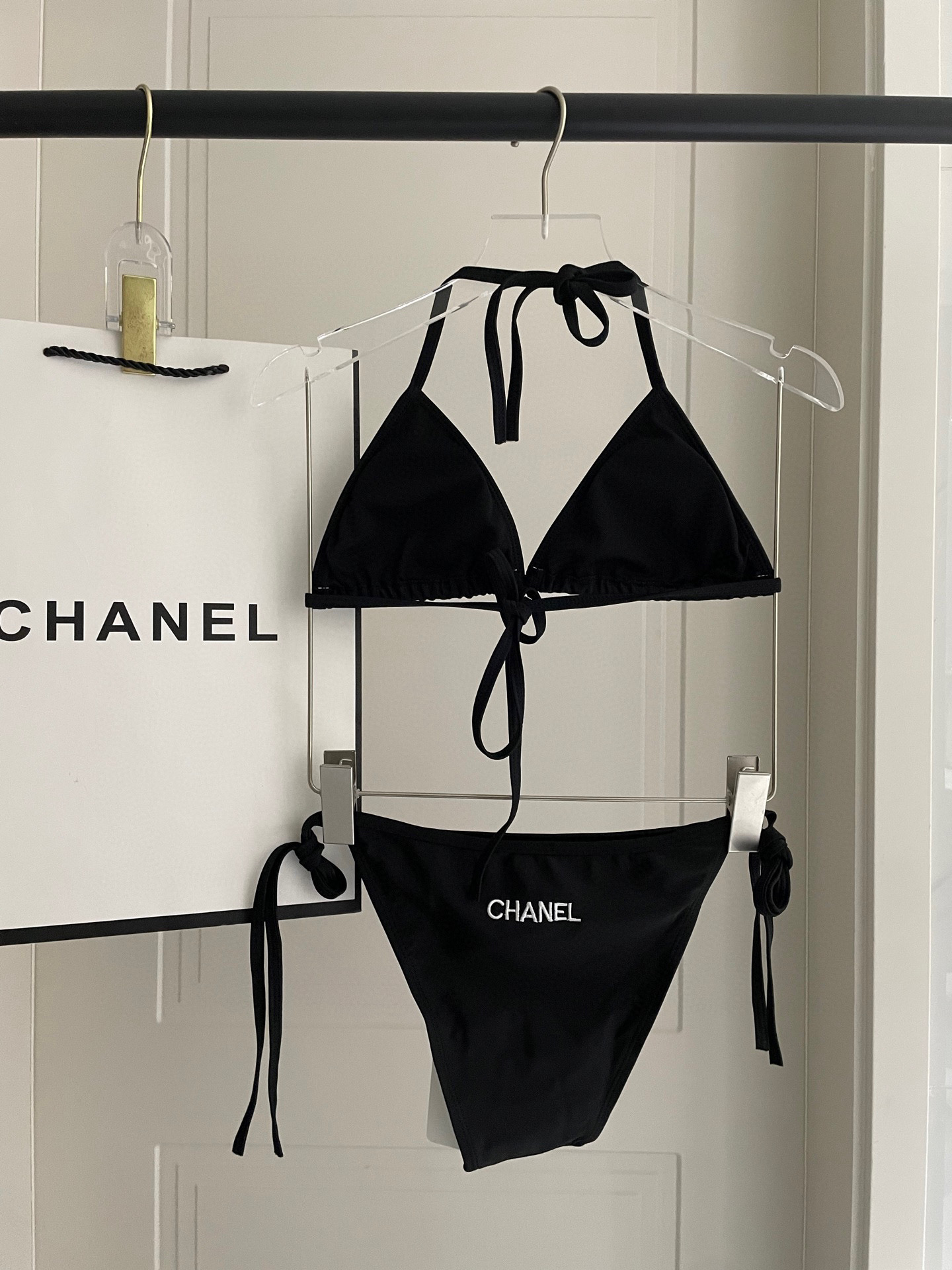  Chanel新款分体游泳衣 😍🥰适合多种场景的游泳衣🏊‍♀️海边 游泳池 温泉 水上乐园 漂流都可以😌