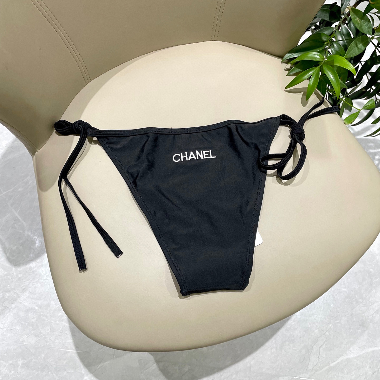  Chanel新款分体游泳衣 😍🥰适合多种场景的游泳衣🏊‍♀️海边 游泳池 温泉 水上乐园 漂流都可以😌