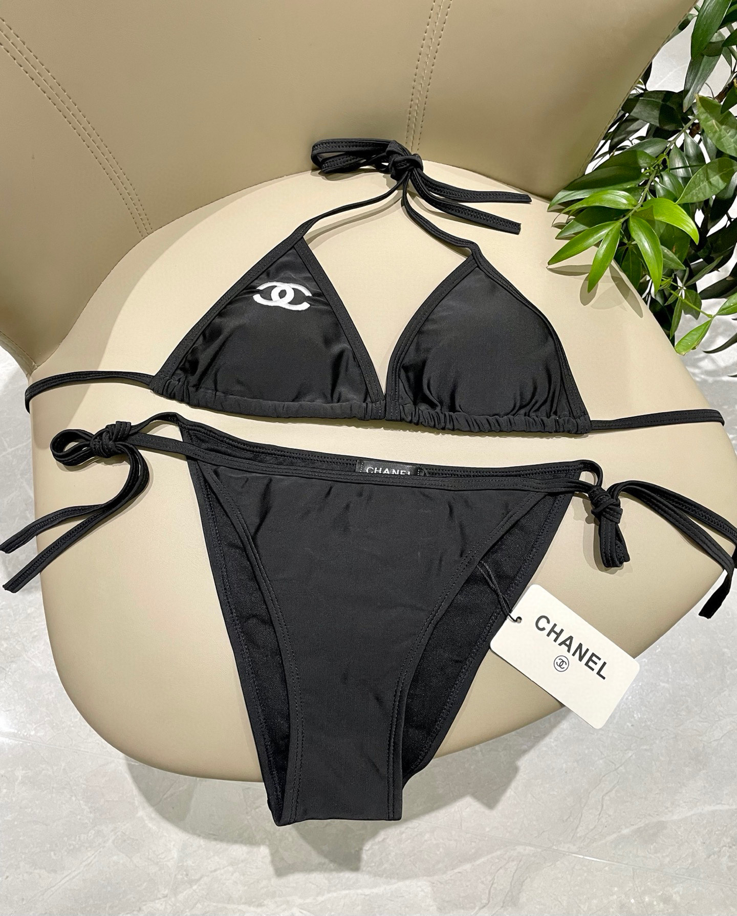  Chanel新款分体游泳衣 😍🥰适合多种场景的游泳衣🏊‍♀️海边 游泳池 温泉 水上乐园 漂流都可以😌