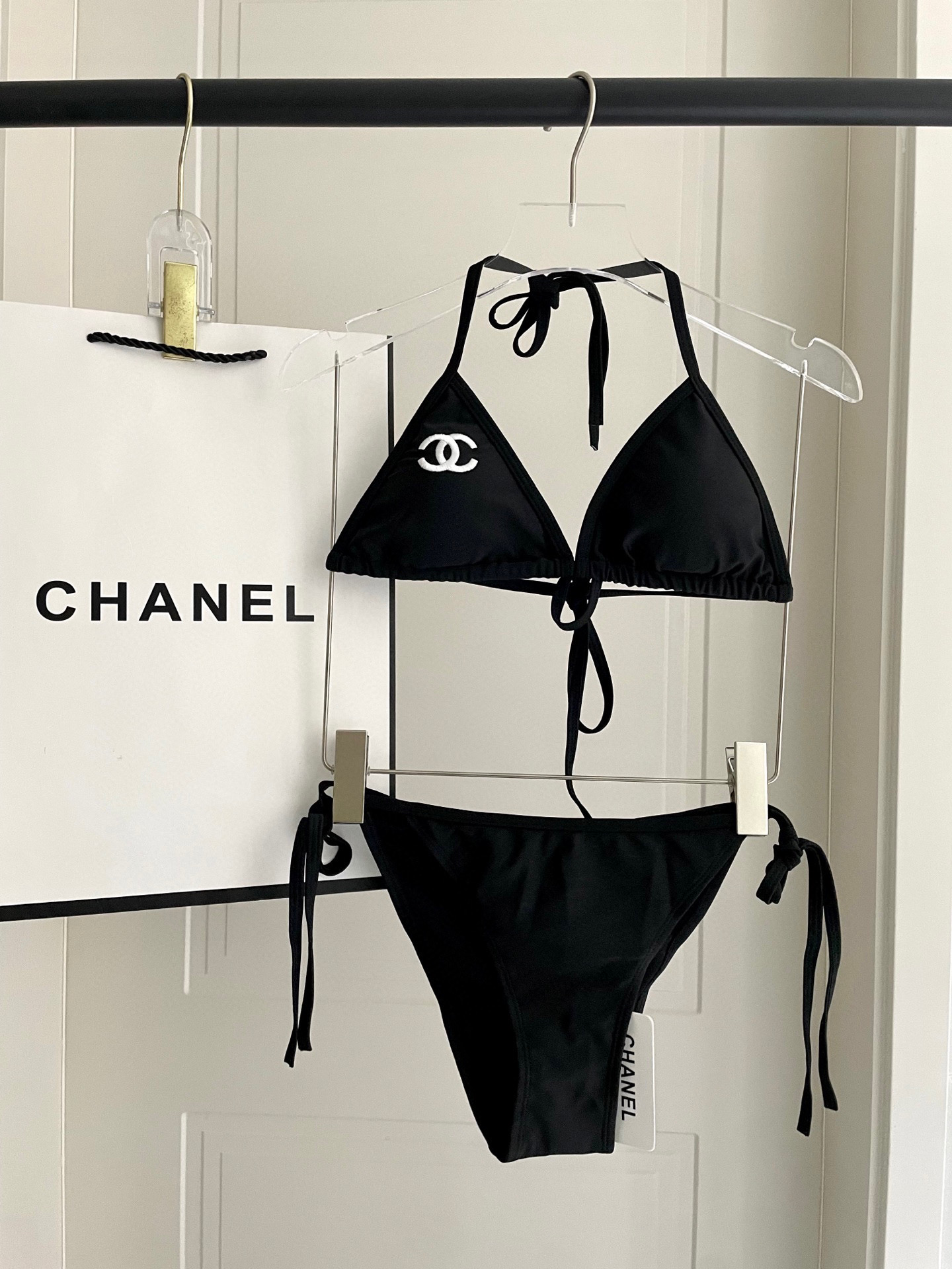  Chanel新款分体游泳衣 😍🥰适合多种场景的游泳衣🏊‍♀️海边 游泳池 温泉 水上乐园 漂流都可以😌