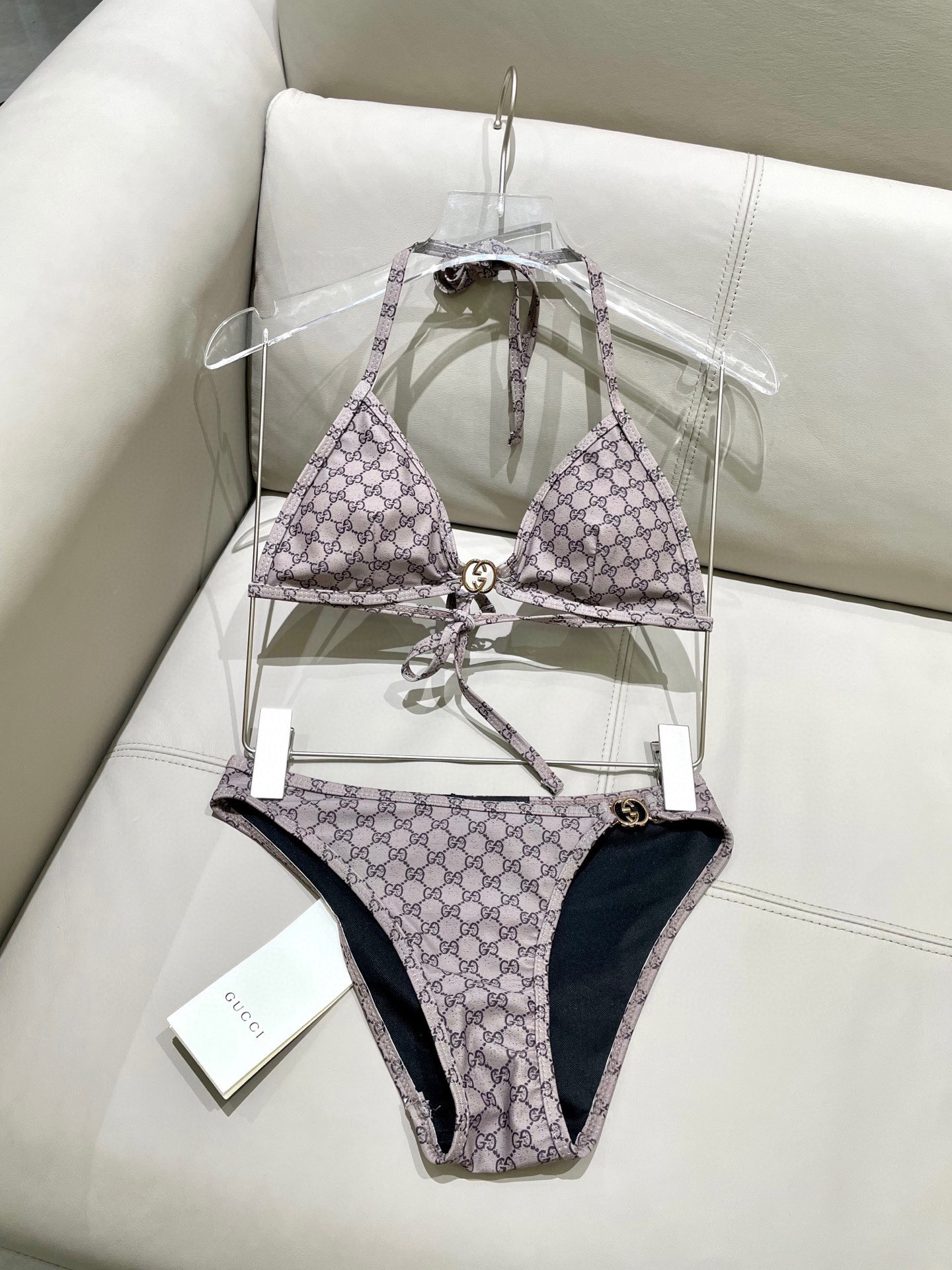  Gucci新款比基尼泳衣👙❤️😍🥰适合多种场景的游泳衣🏊‍♀️海边 游泳池 温泉 水上乐园 漂流都可以