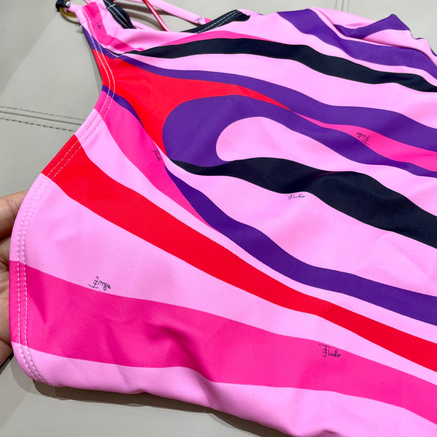  潮牌PUCCI专柜新款分体比基尼 😍🥰适合多种场景的游泳衣🏊‍♀️海边 游泳池 温泉 水上乐园 漂流都