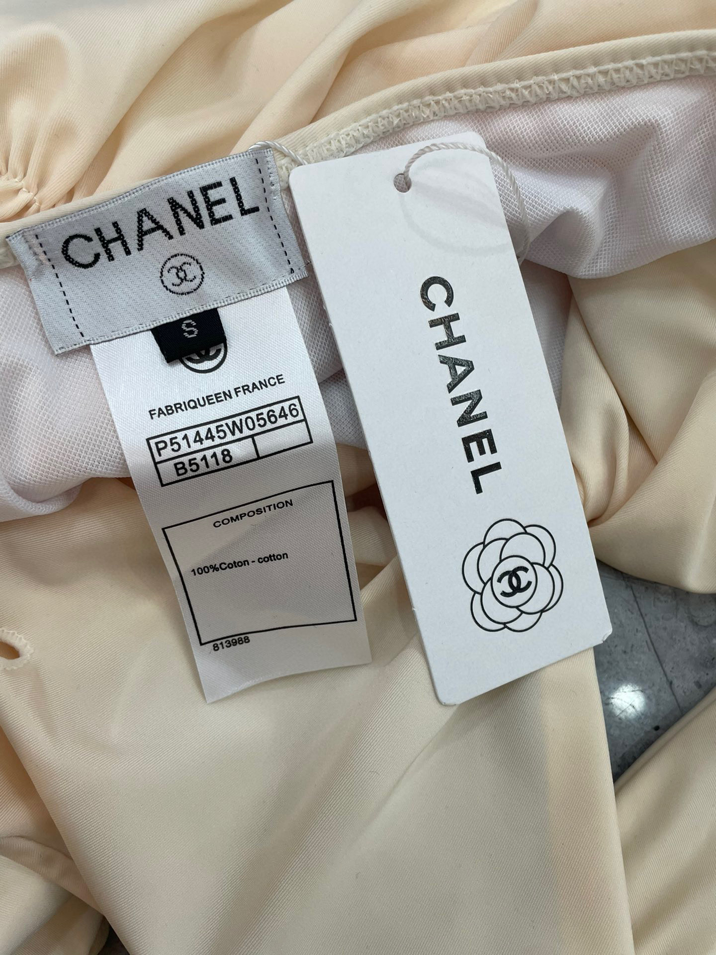 Chanel新款褶皱连体泳衣 女神级别🥰😍👙❤️😍🥰适合多种场景的游泳衣🏊‍♀️海边 游泳池 温泉 水