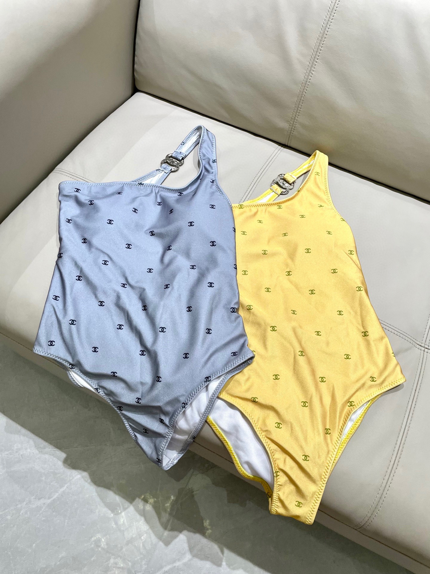  Chanel连体泳衣😍🥰适合多种场景的游泳衣🏊‍♀️海边 游泳池 温泉 水上乐园 漂流都可以😌内搭也完