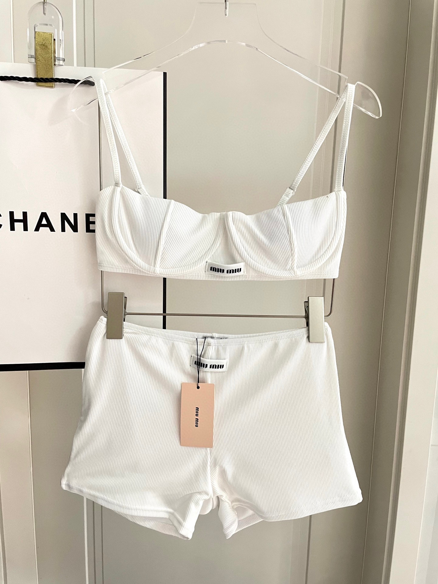  miumiu新款分体泳衣带钢托 针织面料 时尚潮流款 😍🥰适合多种场景的游泳衣🏊‍♀️海边 游泳池 温